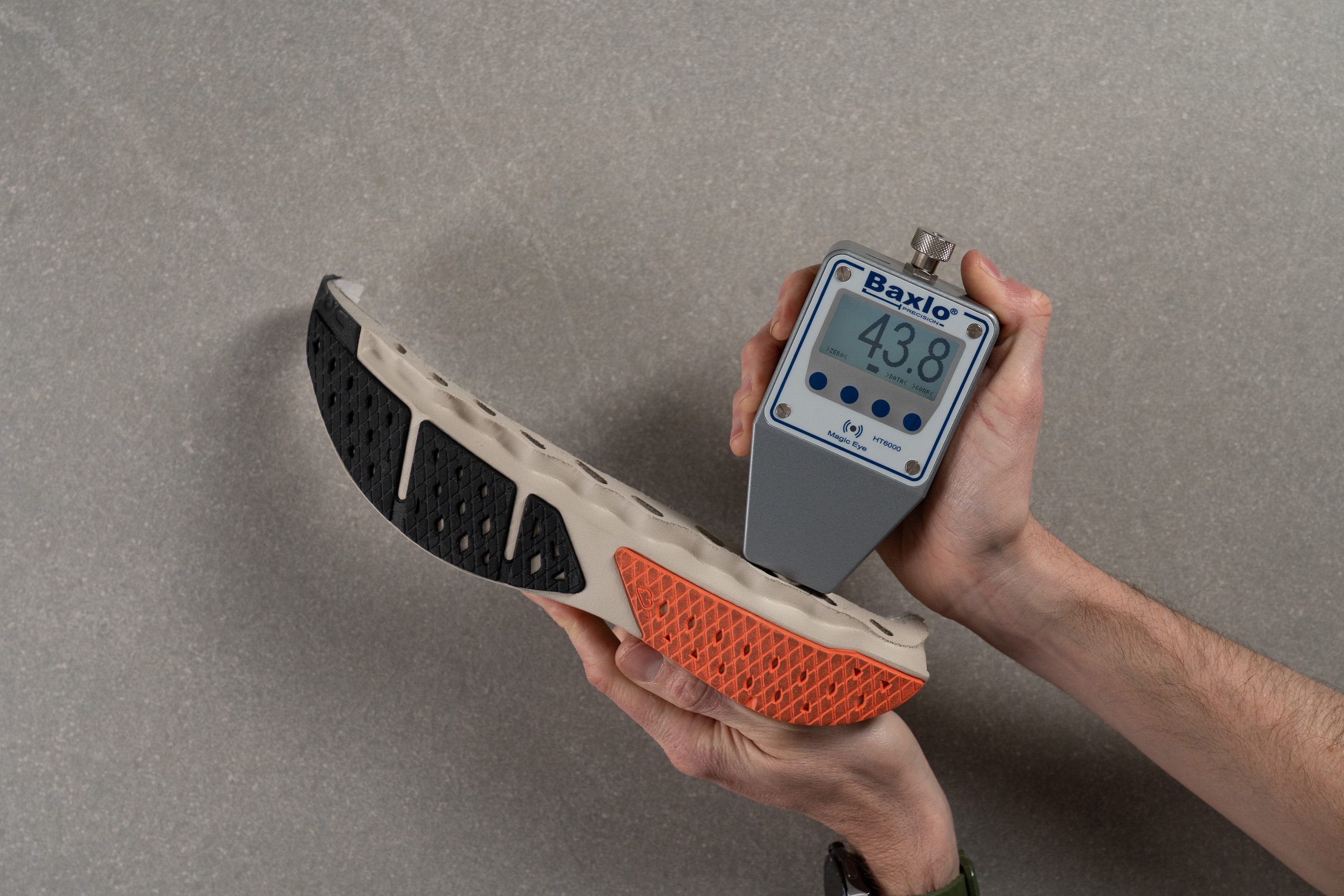 On Cloudsurfer Max Midsole softness