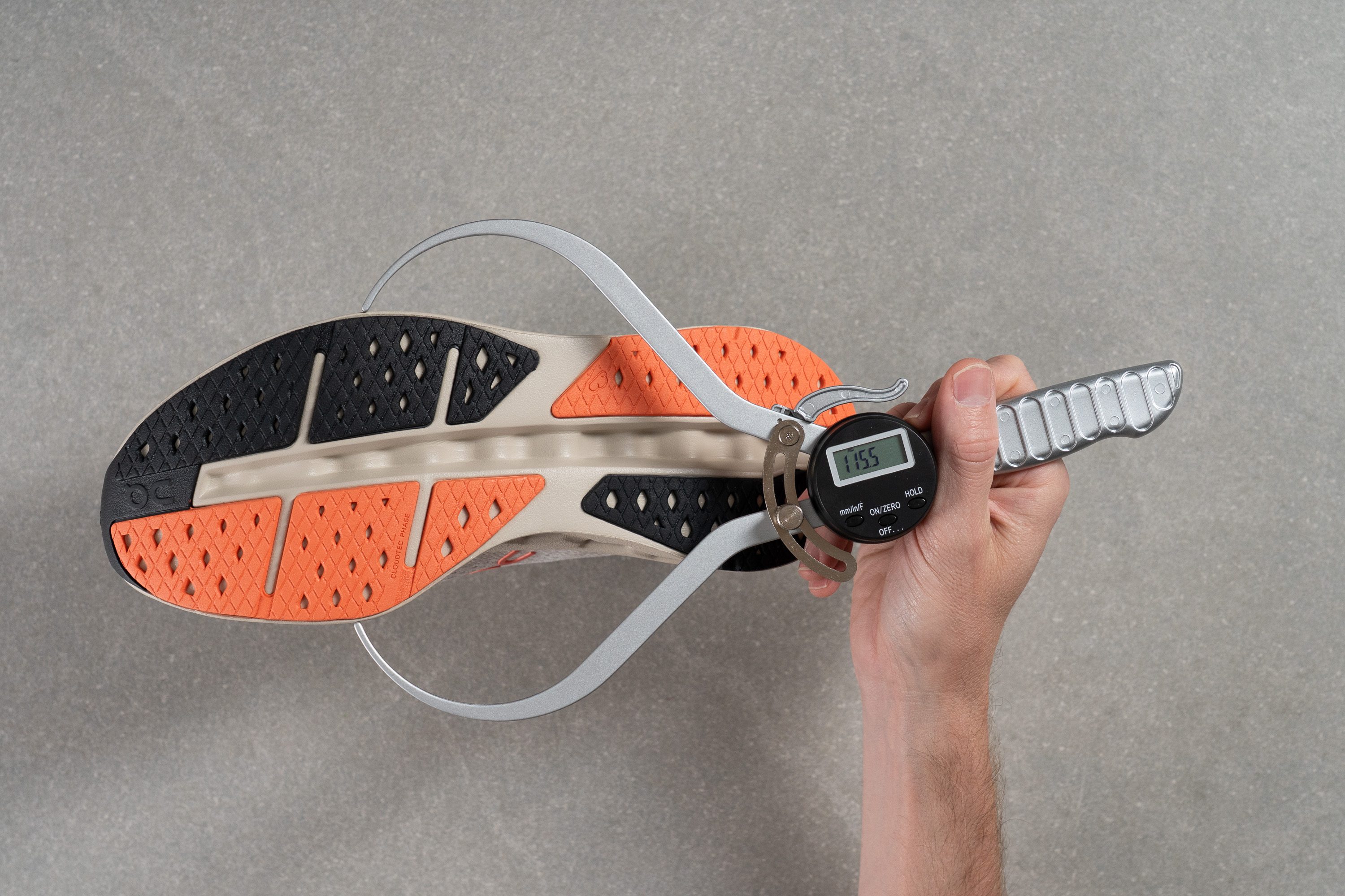 On Cloudsurfer Max Midsole width - forefoot