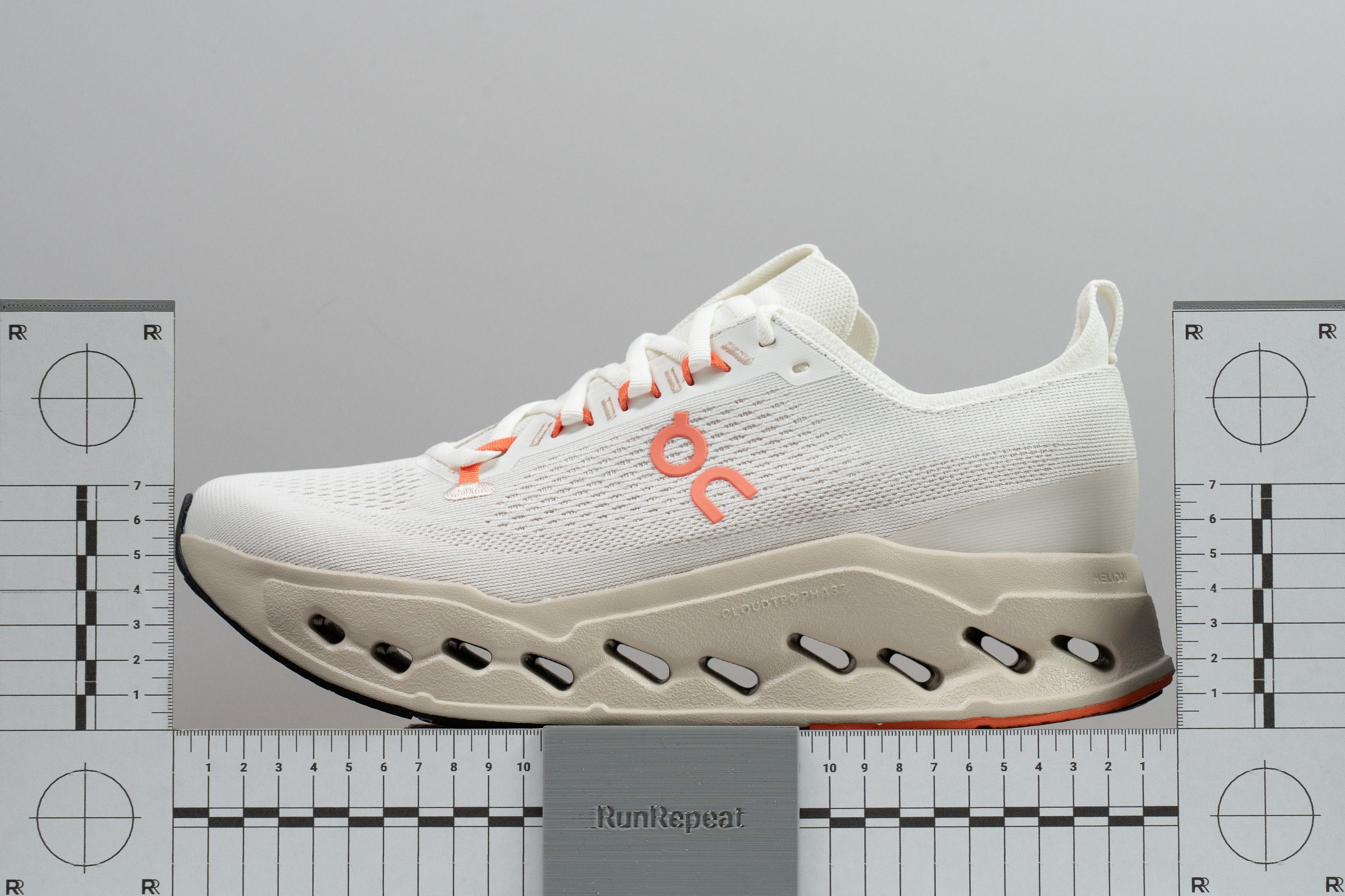 On Cloudsurfer Max Rocker