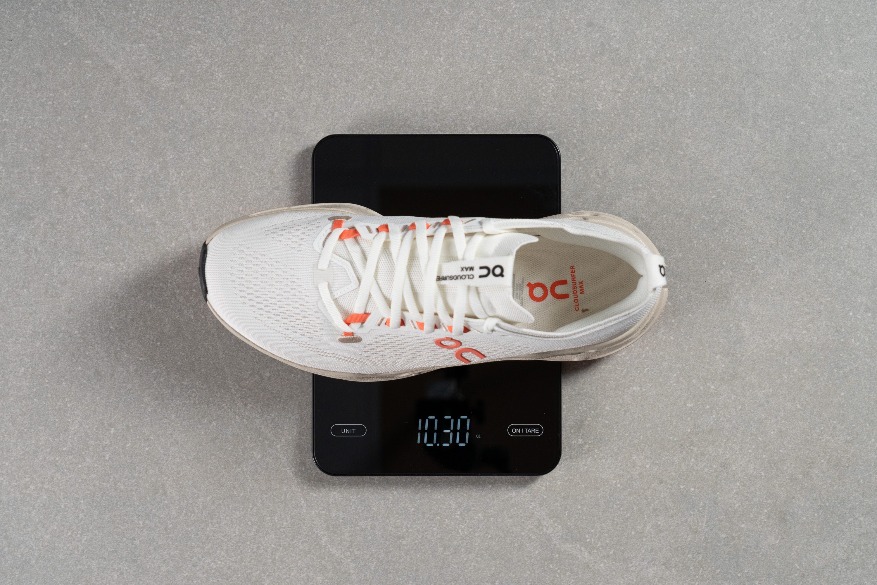 On Cloudsurfer Max Weight