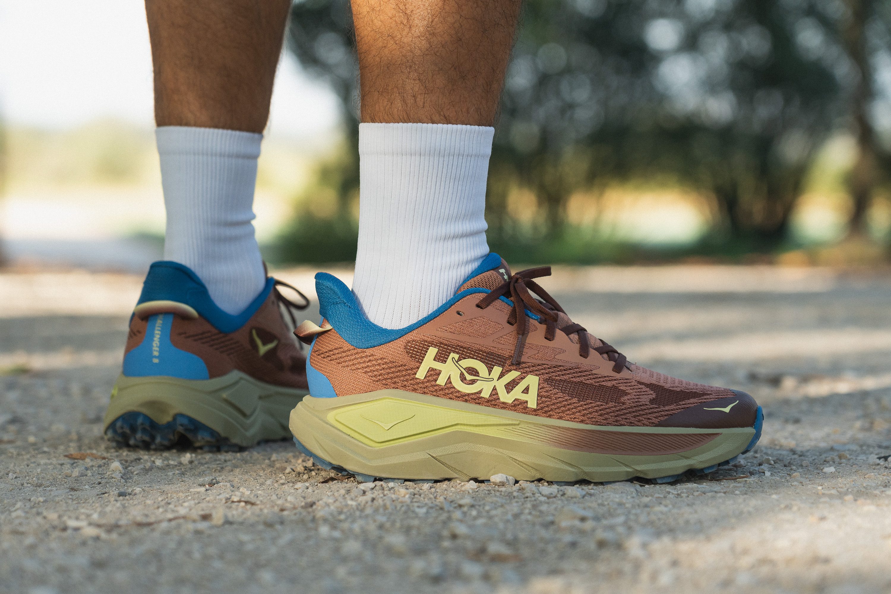 HOKA Challenger 8