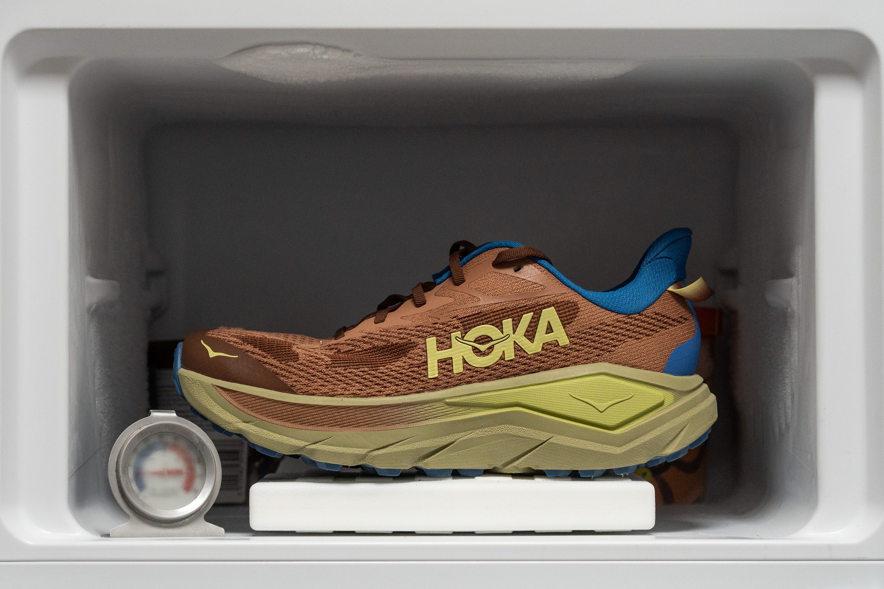 HOKA Challenger 8 Midsole softness in cold (%)