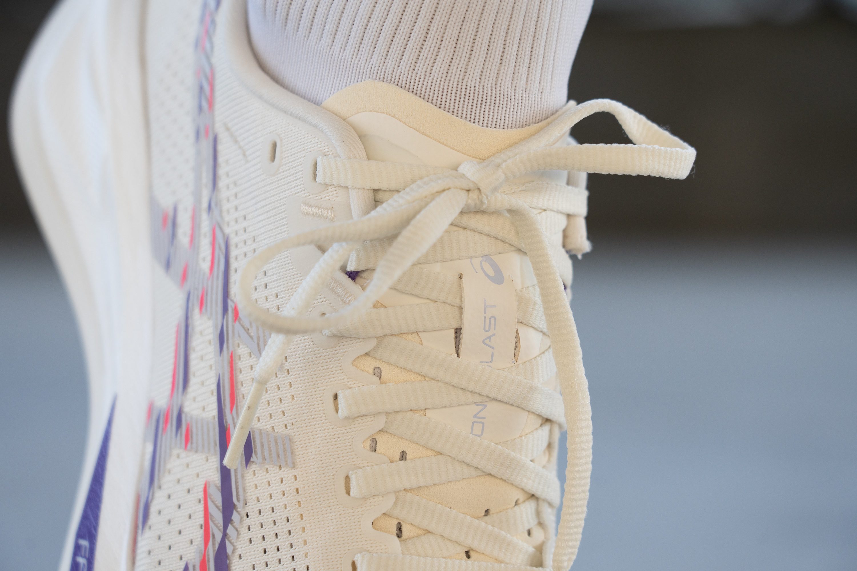 ASICS Sonicblast laces