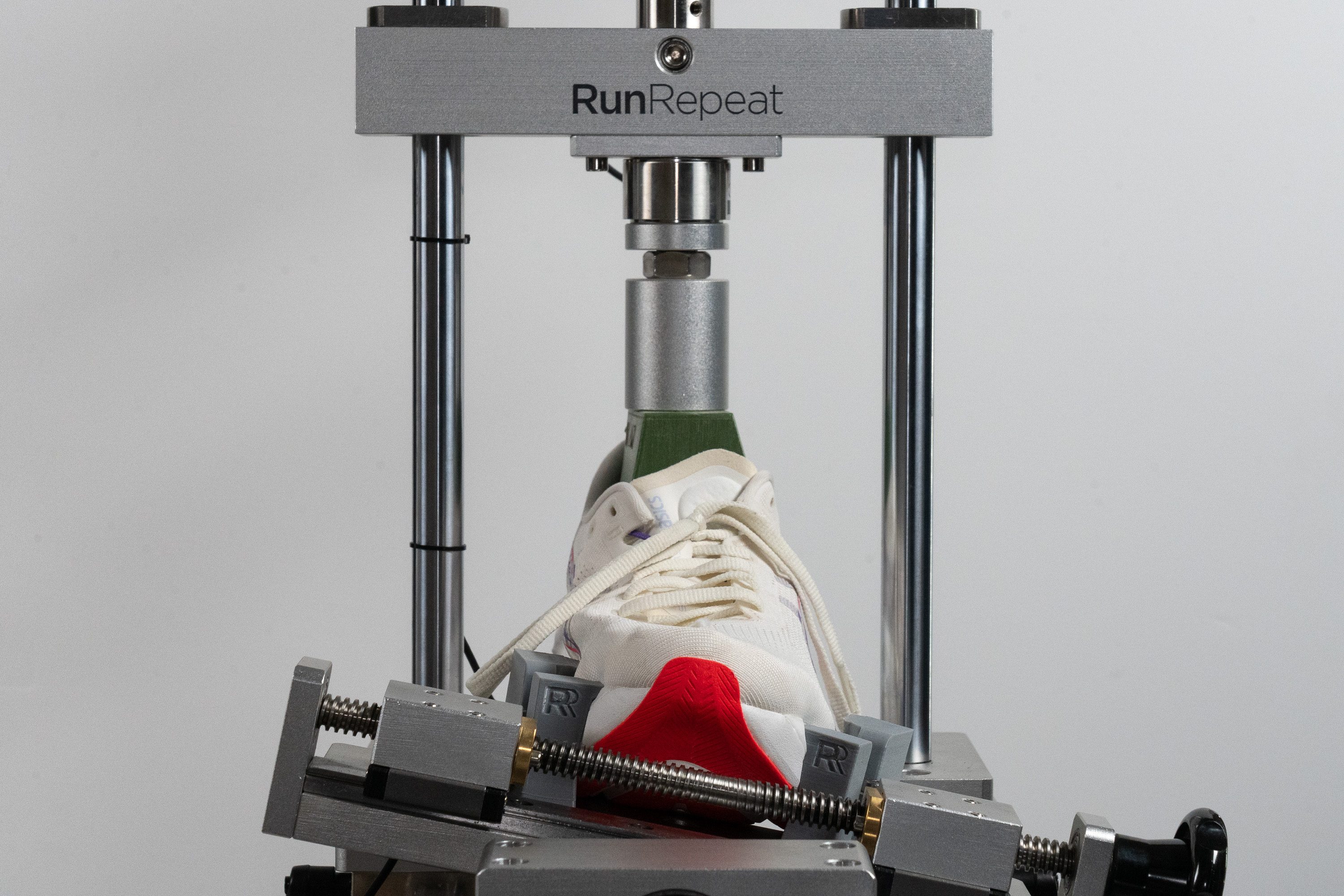 ASICS Sonicblast Torsional rigidity