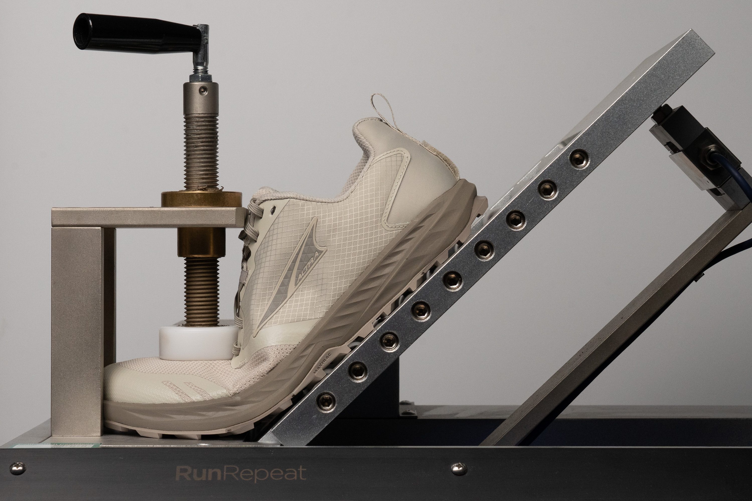 Altra Superior 7 Flexibility / Stiffness