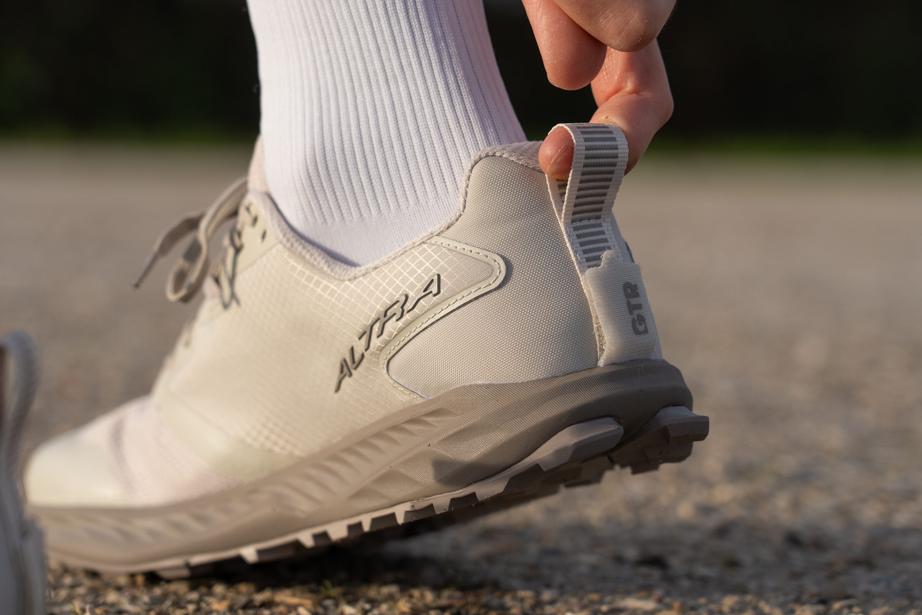 Altra Superior 7 Heel tab
