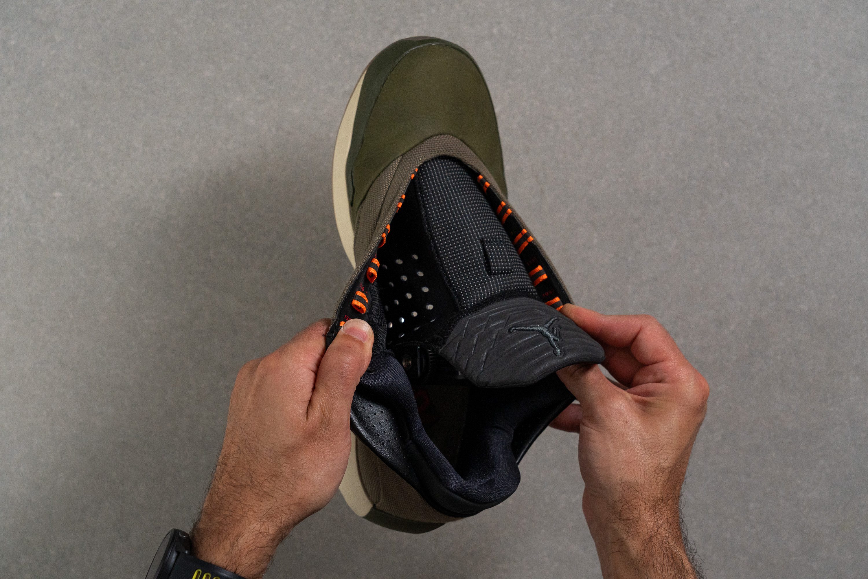 Air Jordan 40 Tongue: gusset type