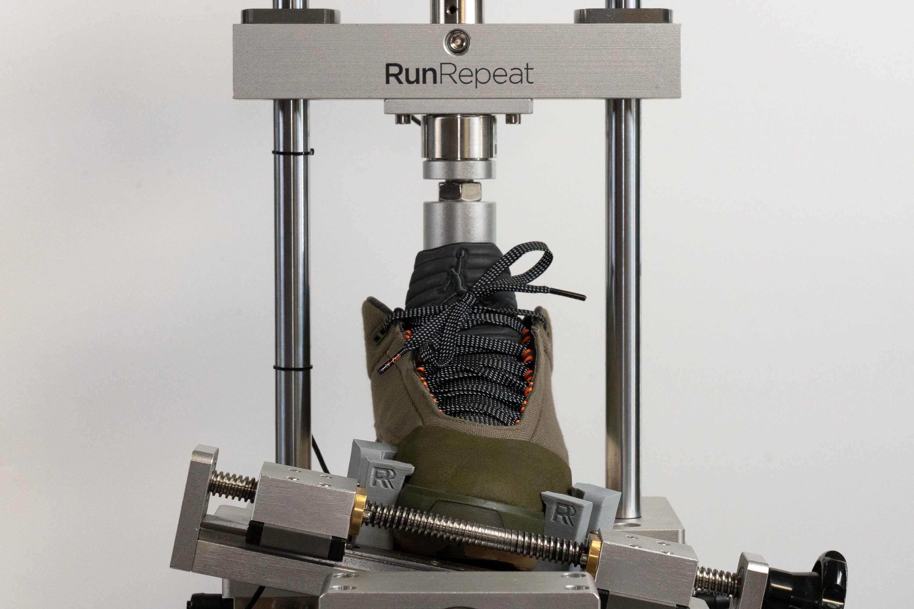 Air Jordan 40 Torsional rigidity