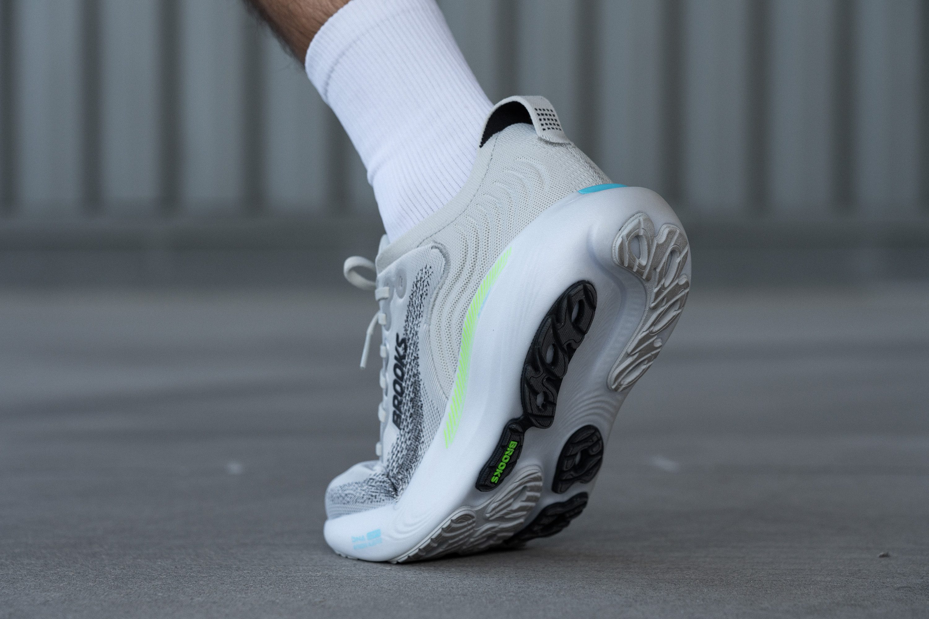 Brooks Adrenaline GTS 25 Heel area