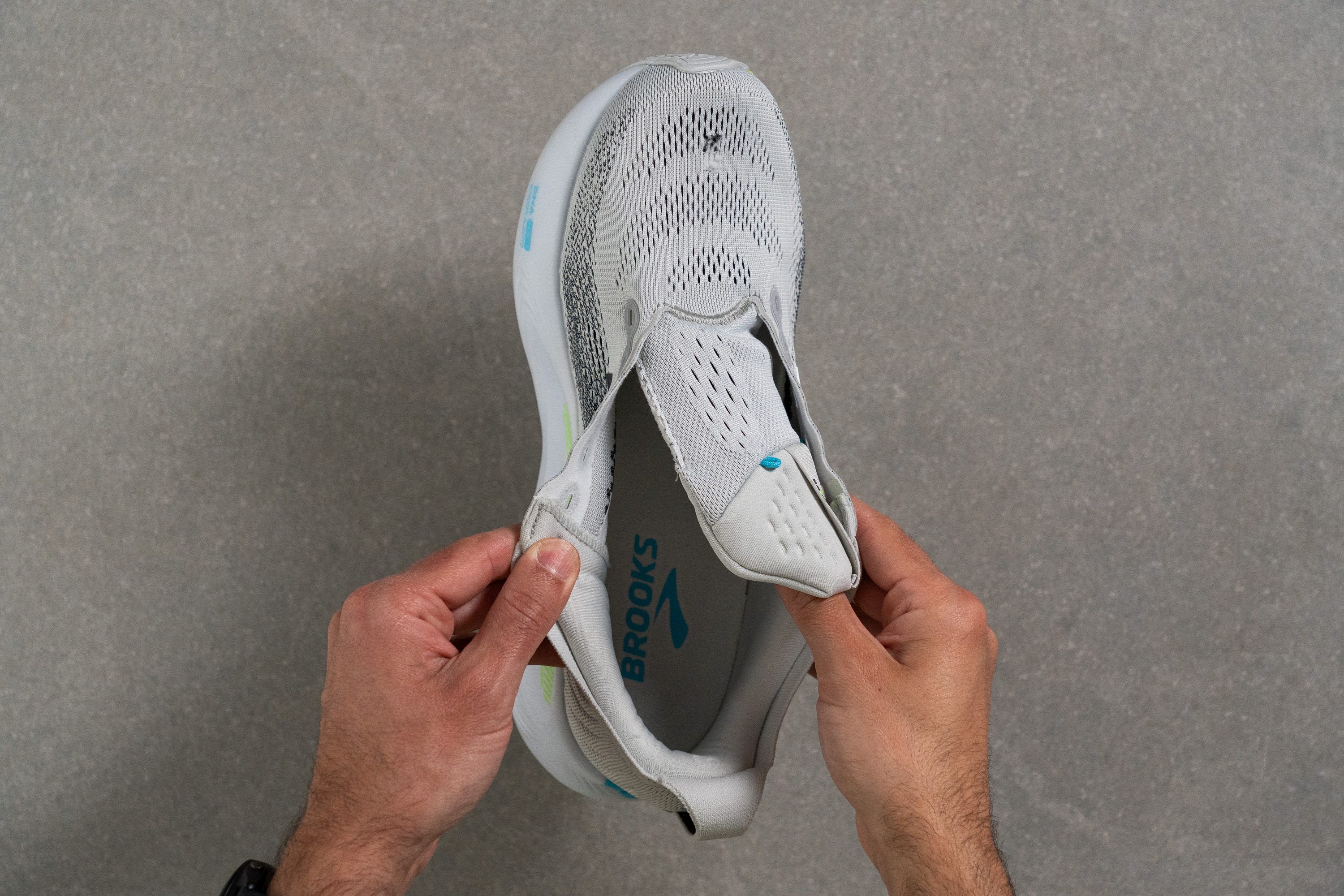 Brooks Adrenaline GTS 25 Tongue: gusset type