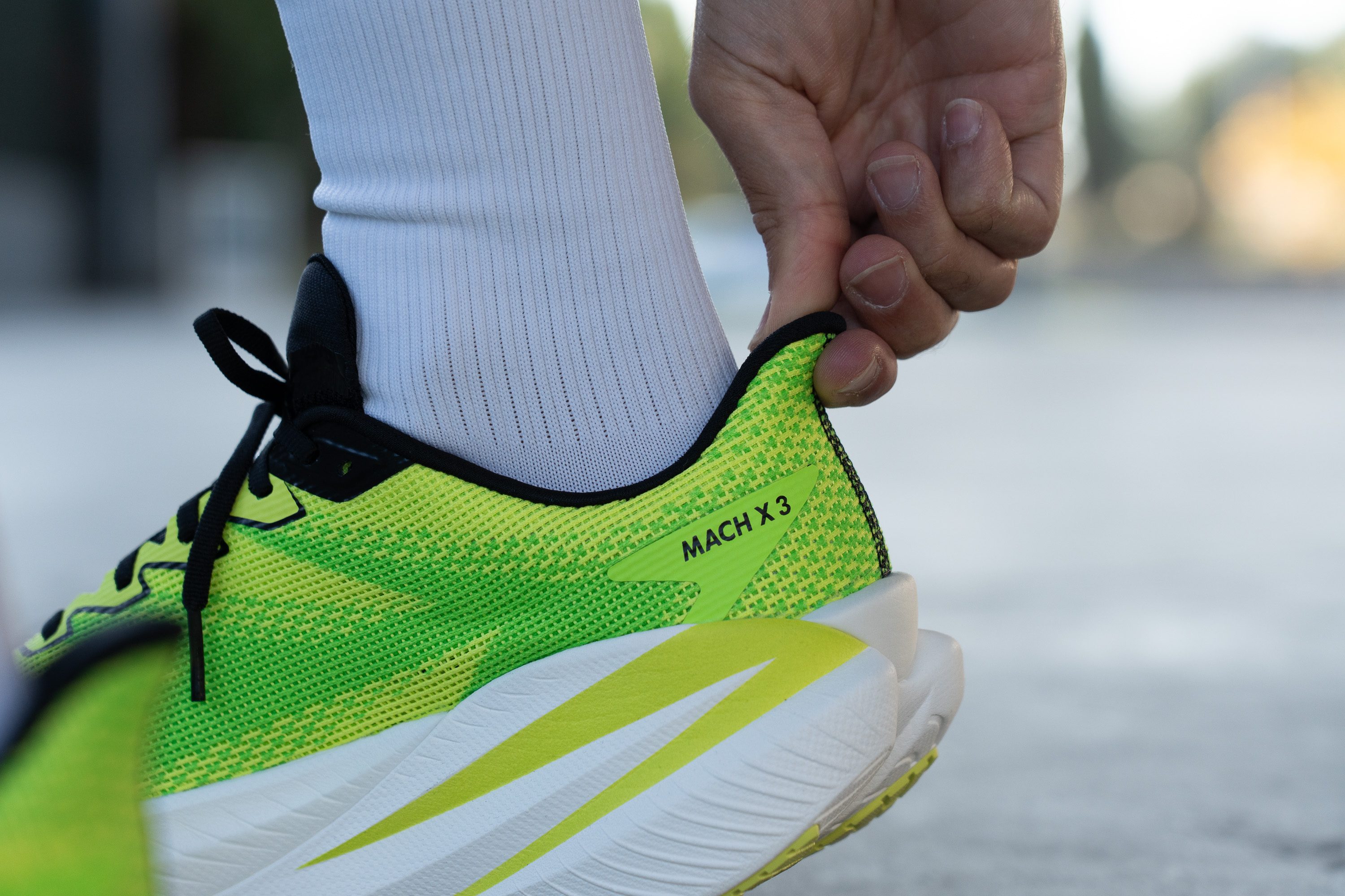 HOKA Mach X 3 Heel tab