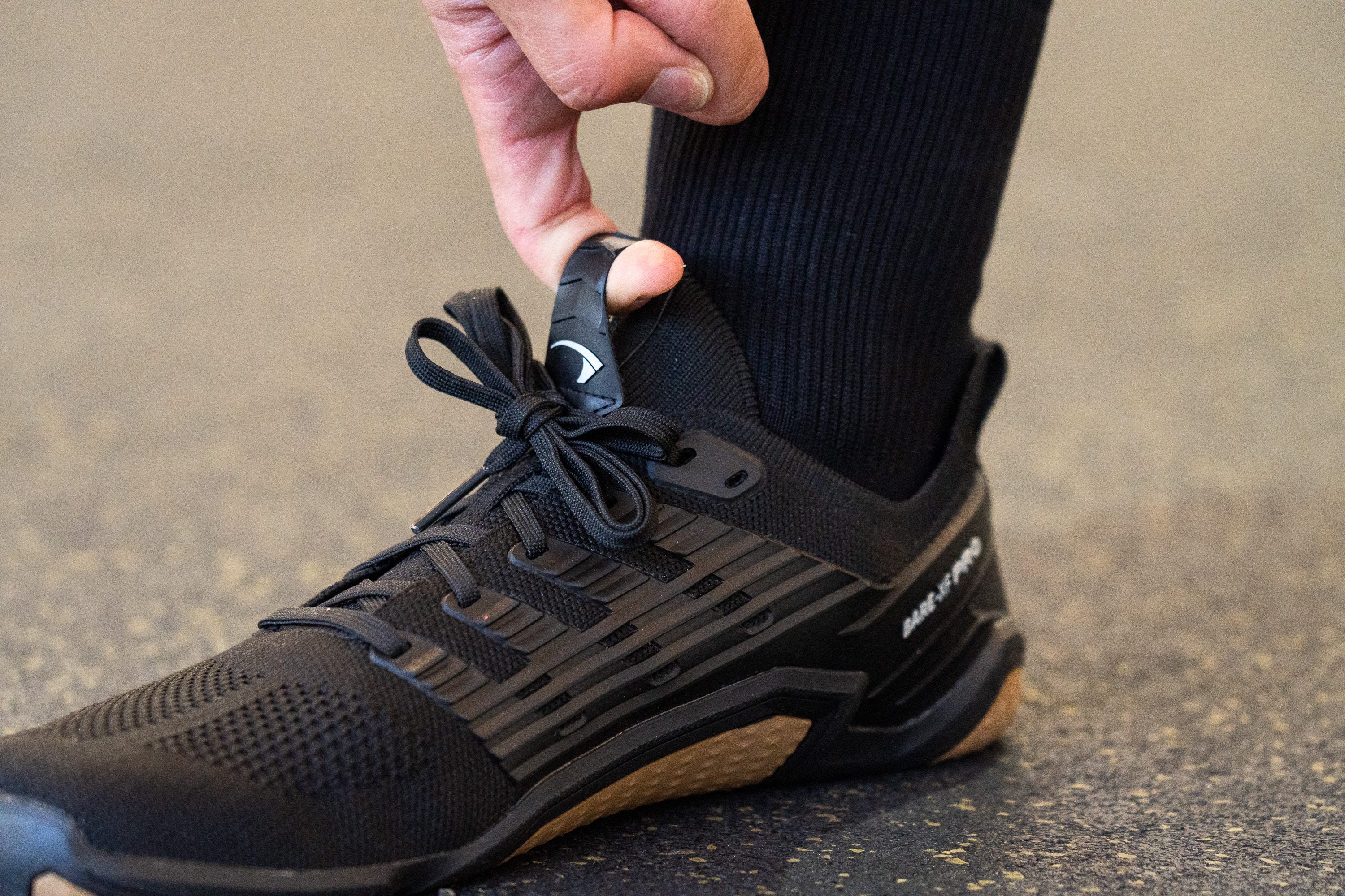 Inov8 Bare-XF Pro finger loop