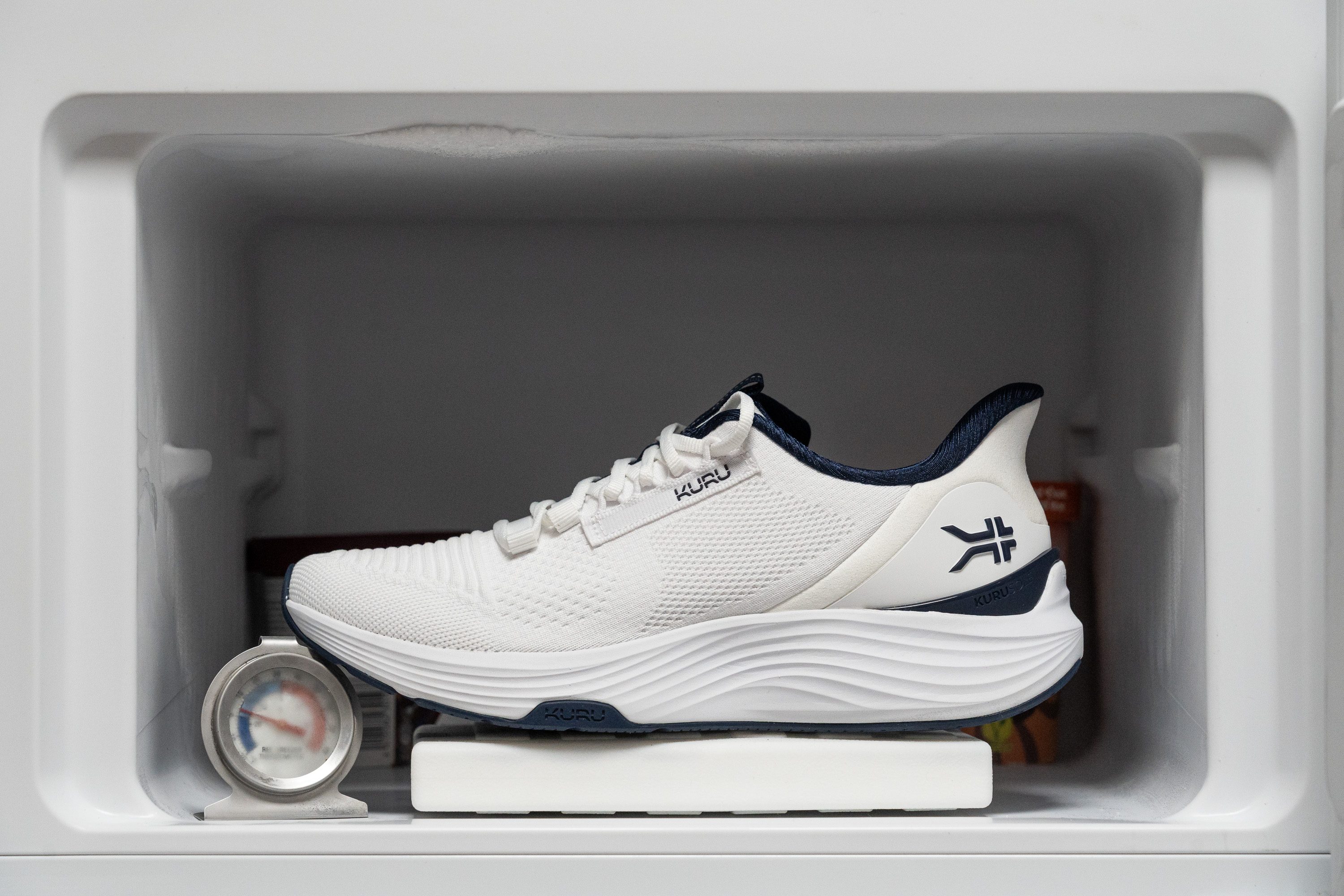 KURU Atom 2 Midsole softness in cold (%)