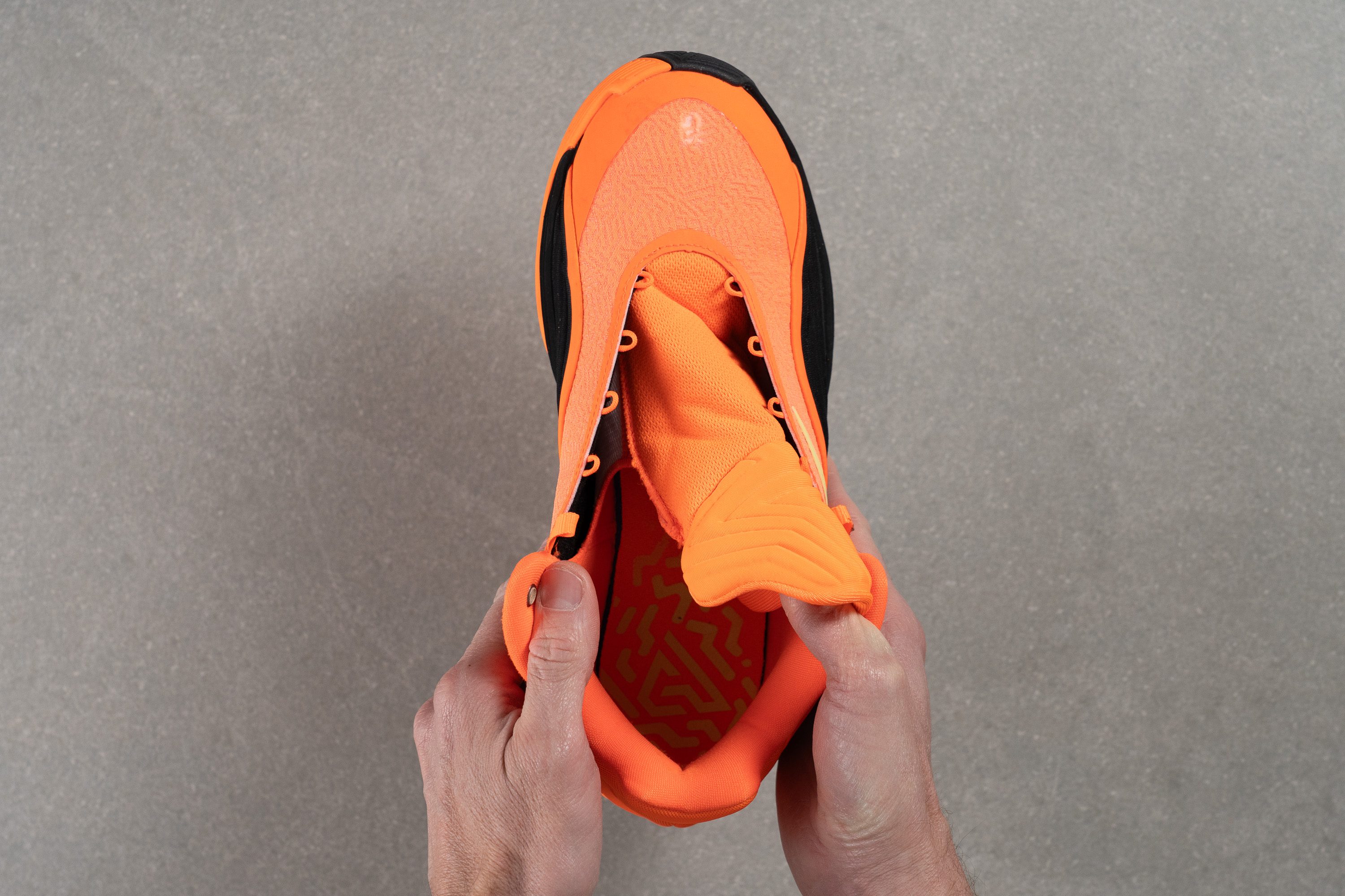 Nike Giannis Freak 7 Tongue: gusset type