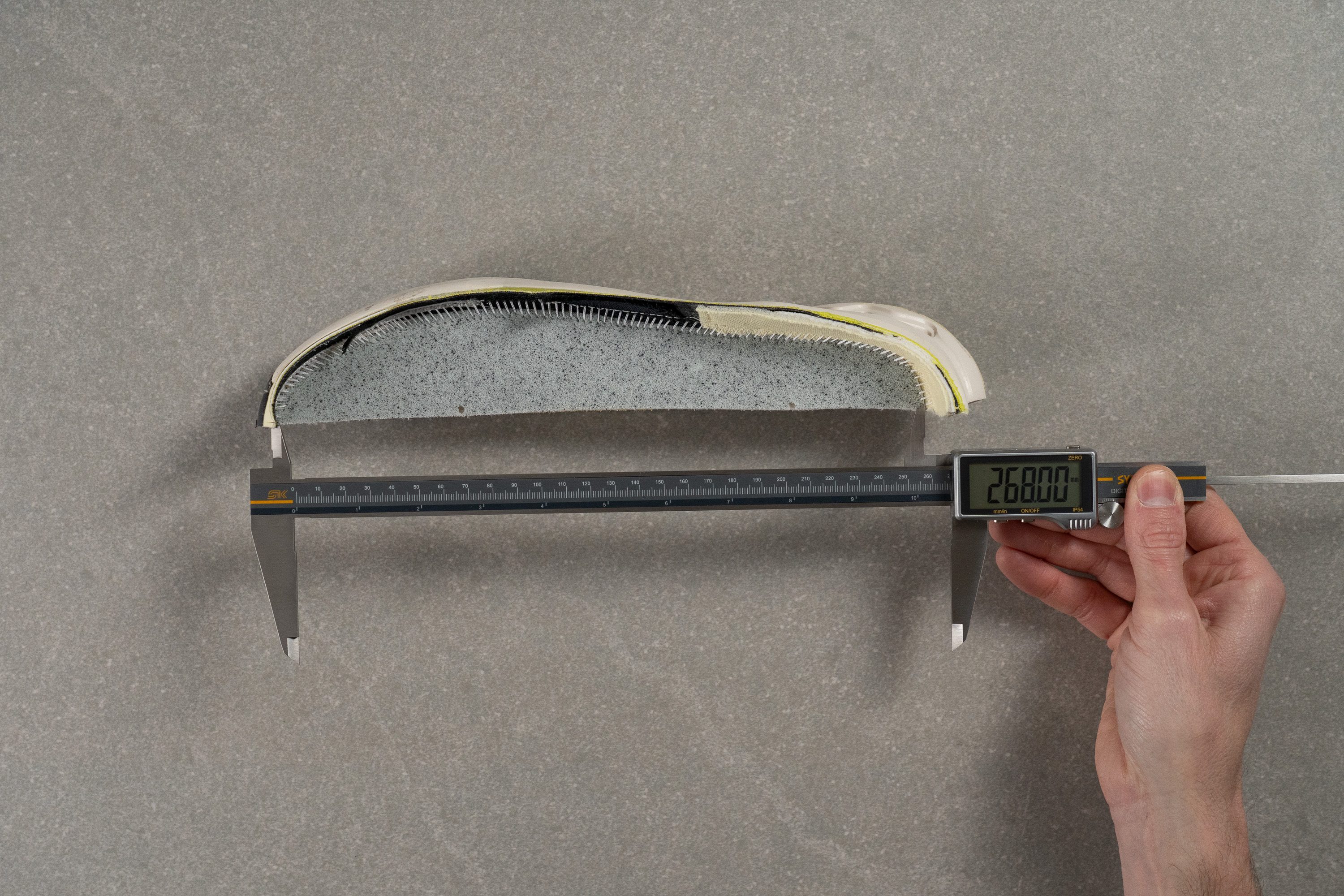 On Cloudsurfer Trail 2 Internal length