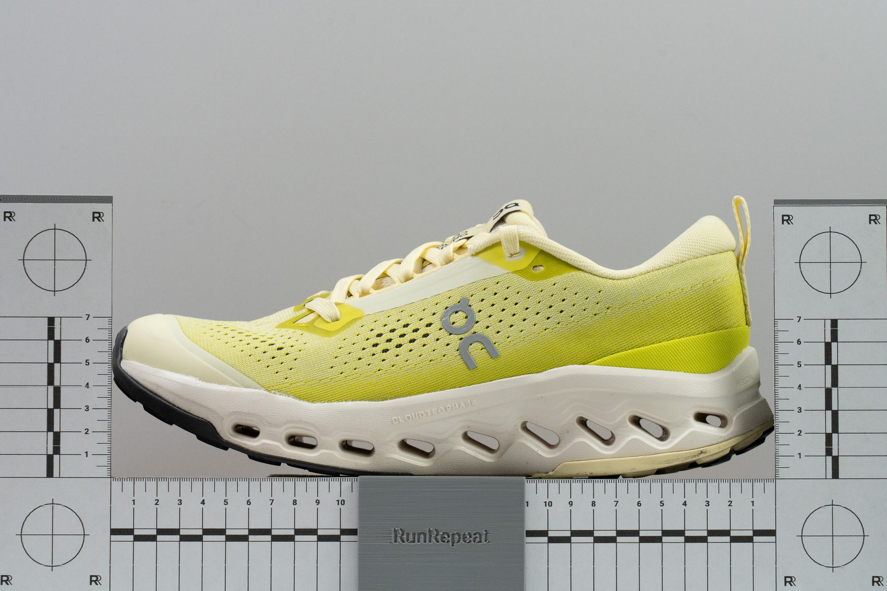 On Cloudsurfer Trail 2 Rocker