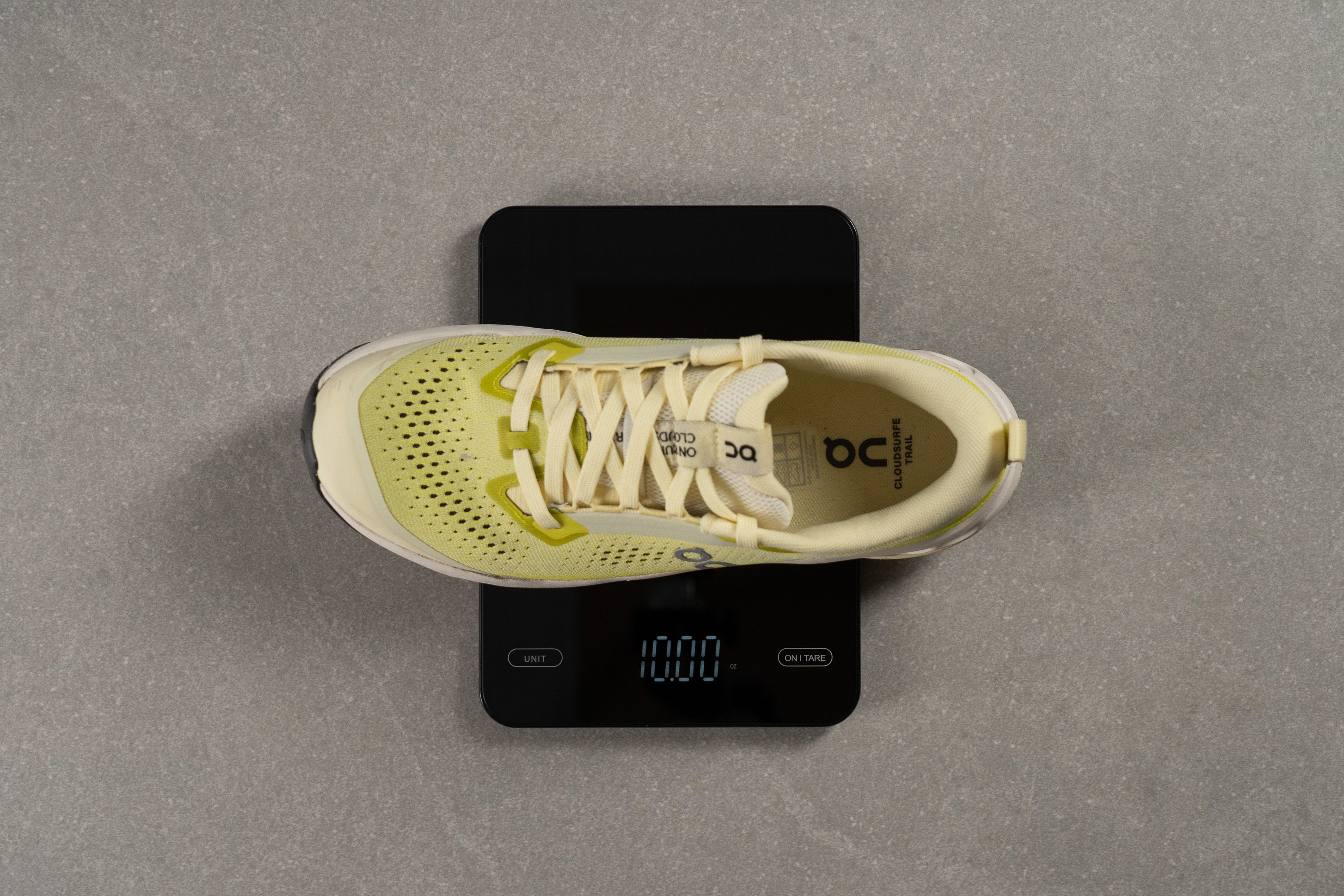 On Cloudsurfer Trail 2 Weight