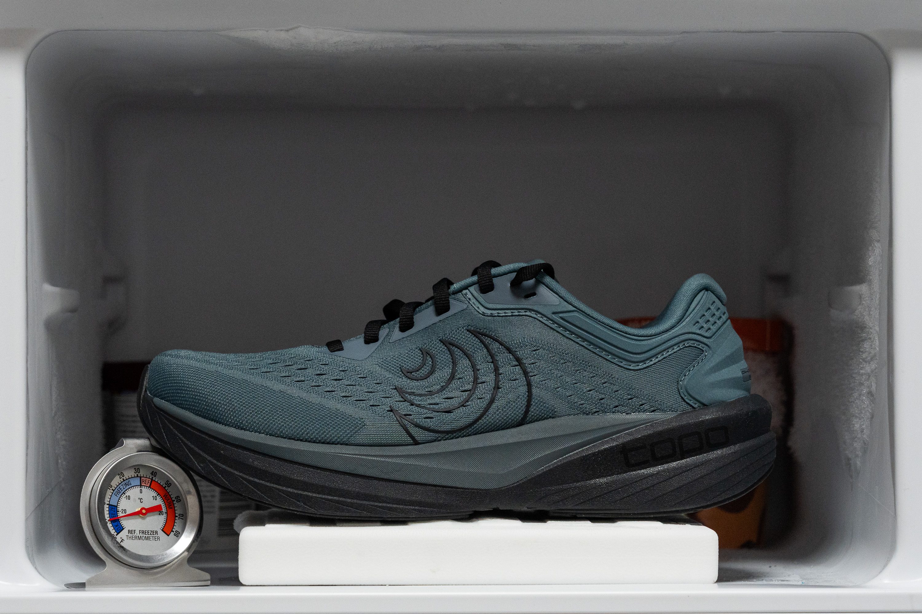 Topo Phantom 4 Midsole softness in cold (%)