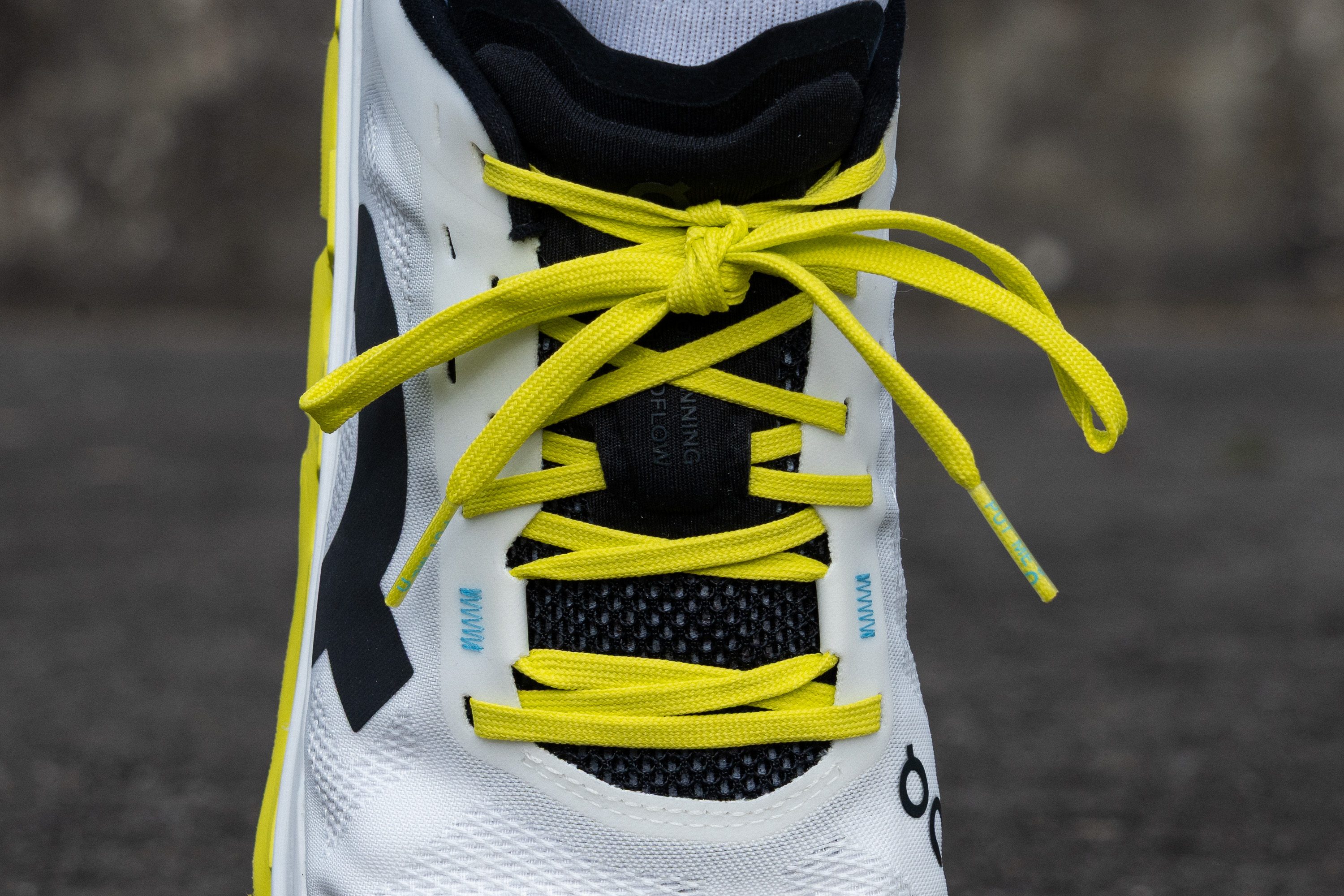 On Cloudflow 5 laces