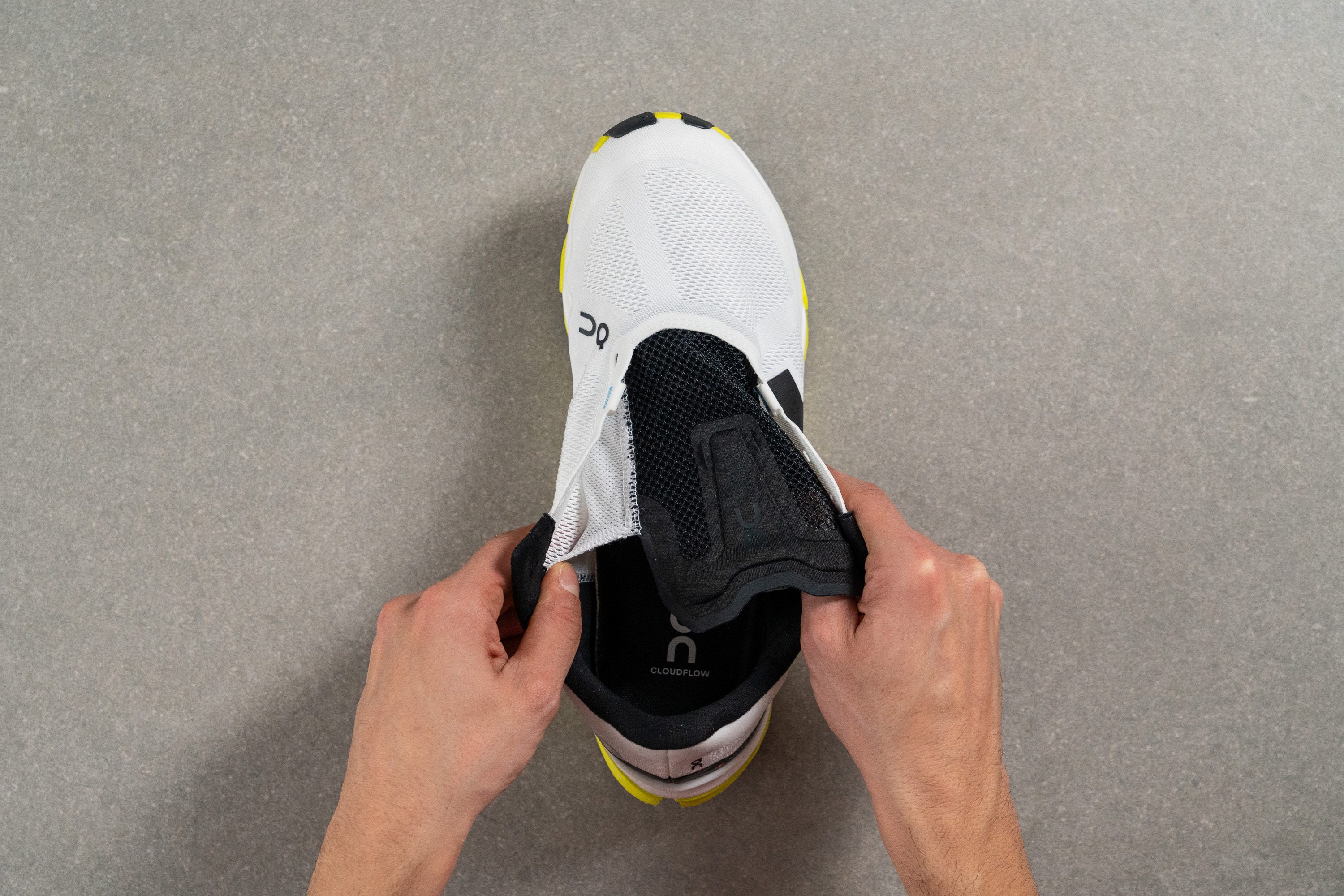 On Cloudflow 5 Tongue: gusset type