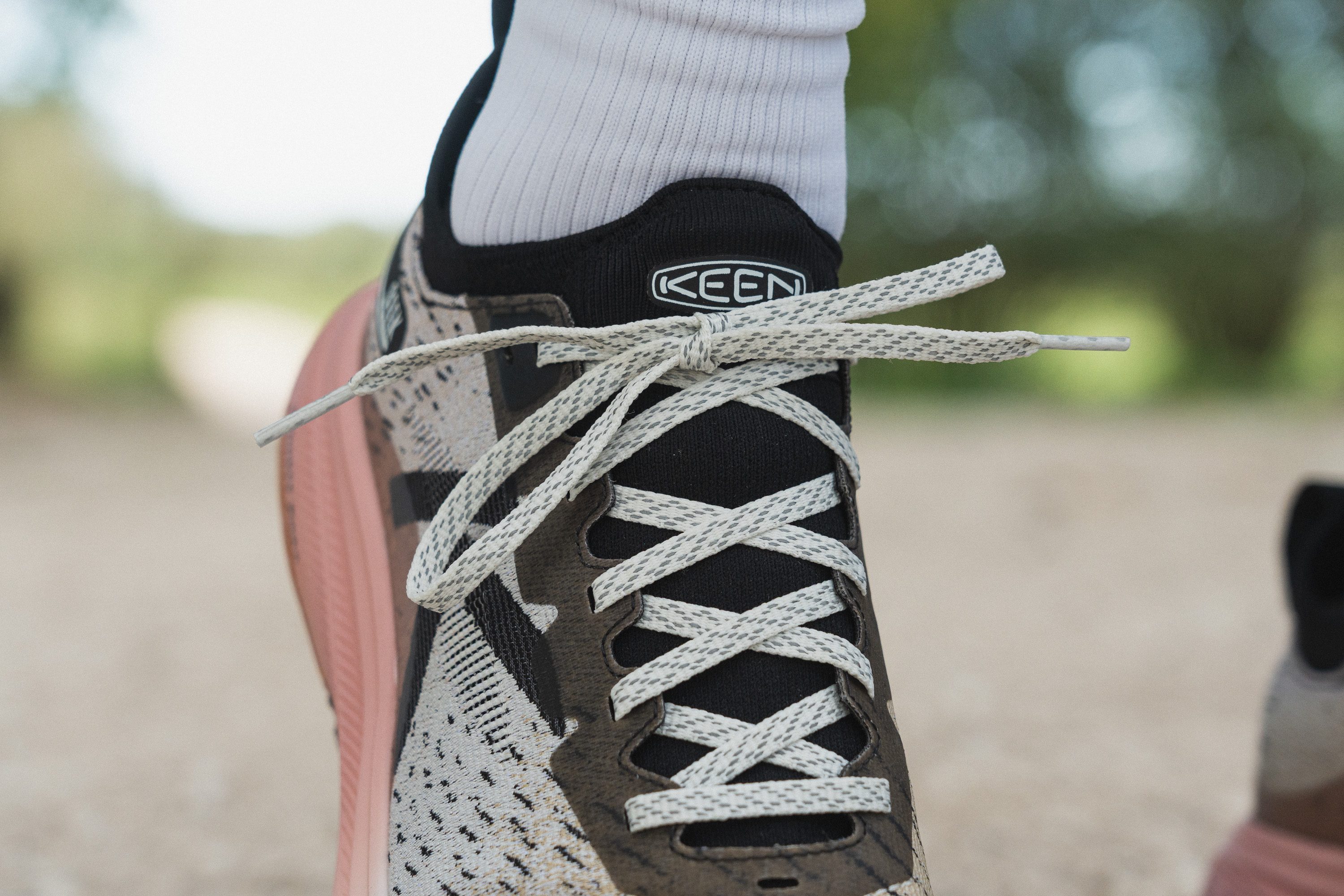 KEEN Seek laces