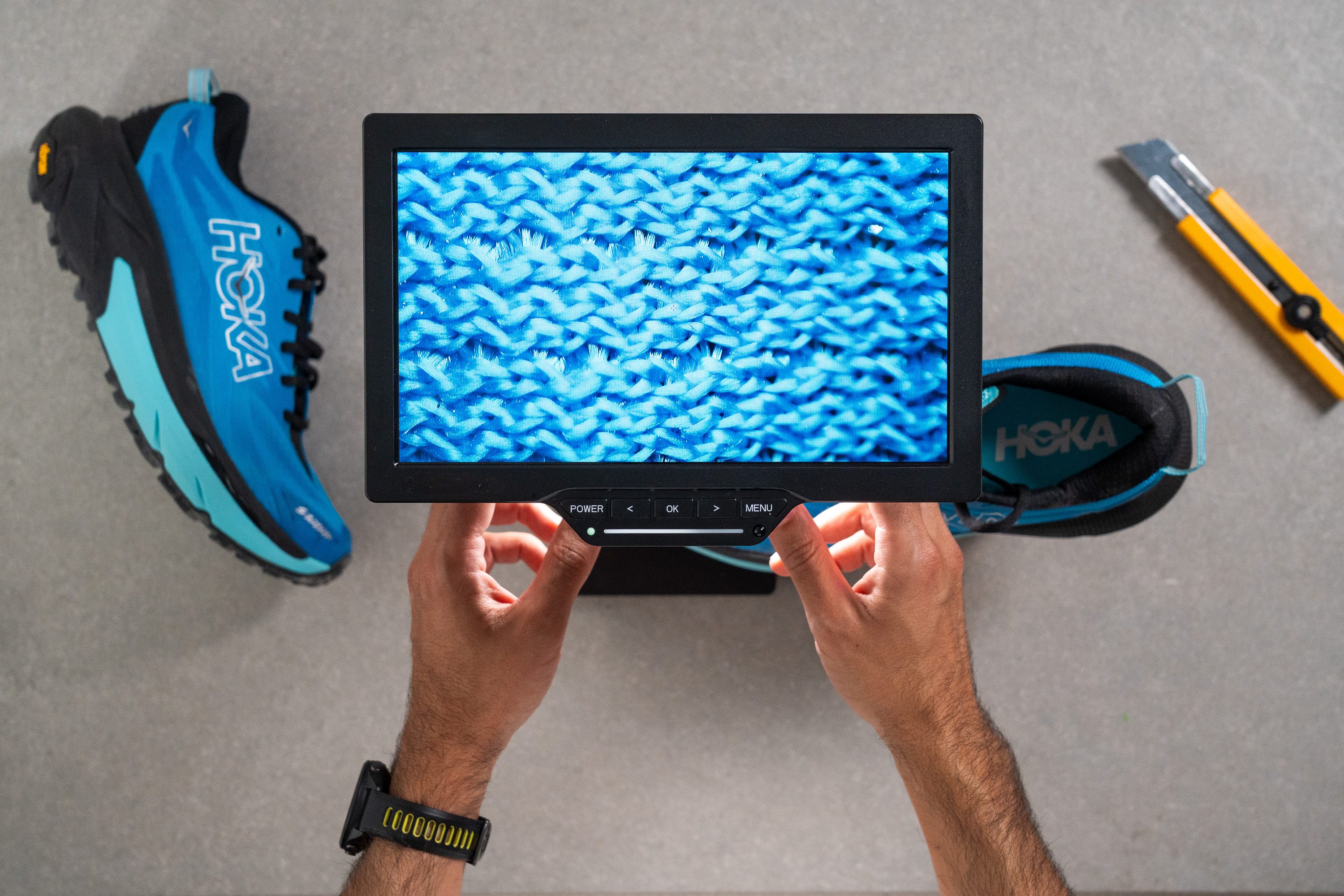 HOKA Mafate 5 microscope