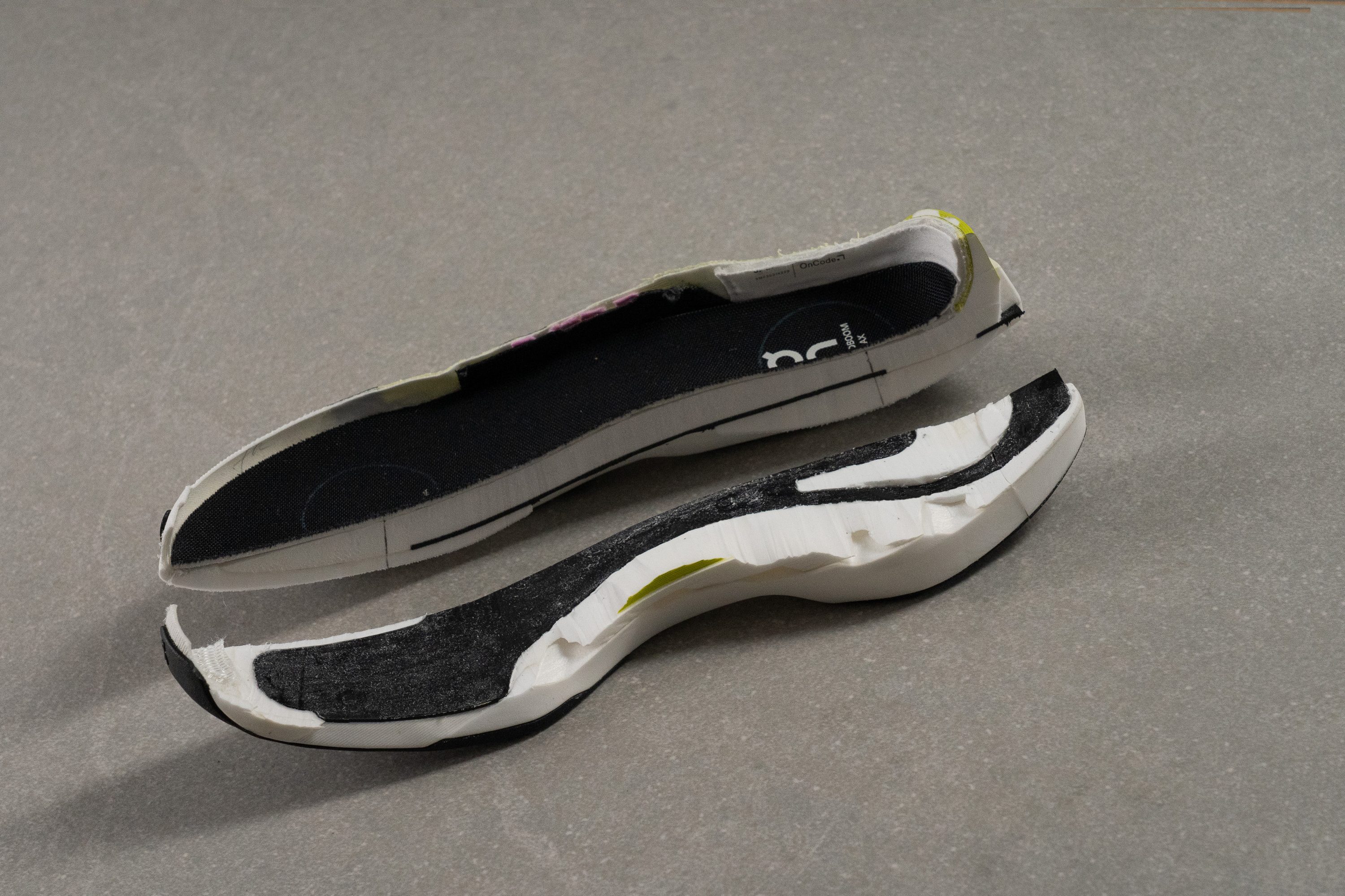 On Cloudboom Max Plate