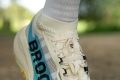 Brooks Cascadia Elite laces