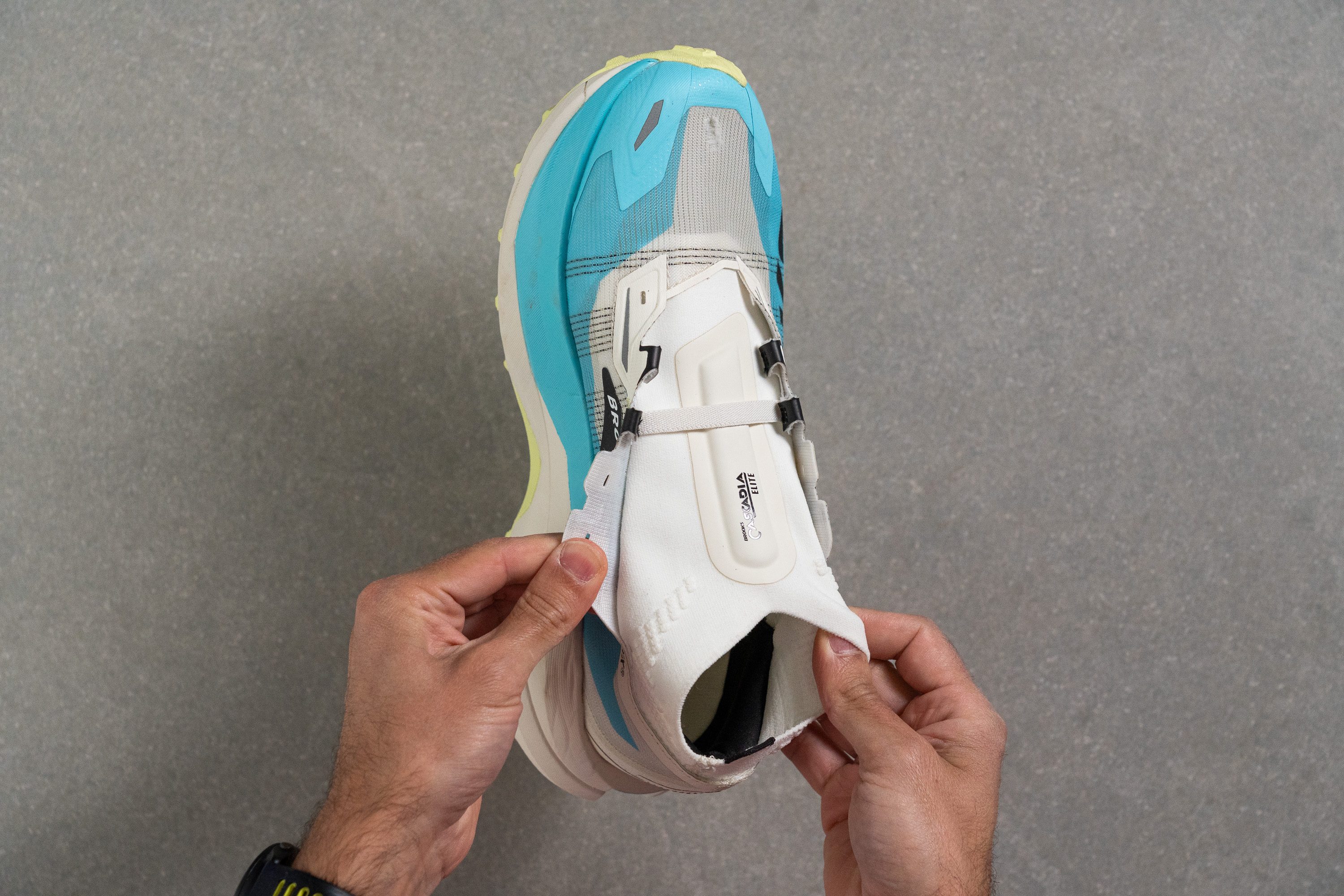 Brooks Cascadia Elite Tongue: gusset type