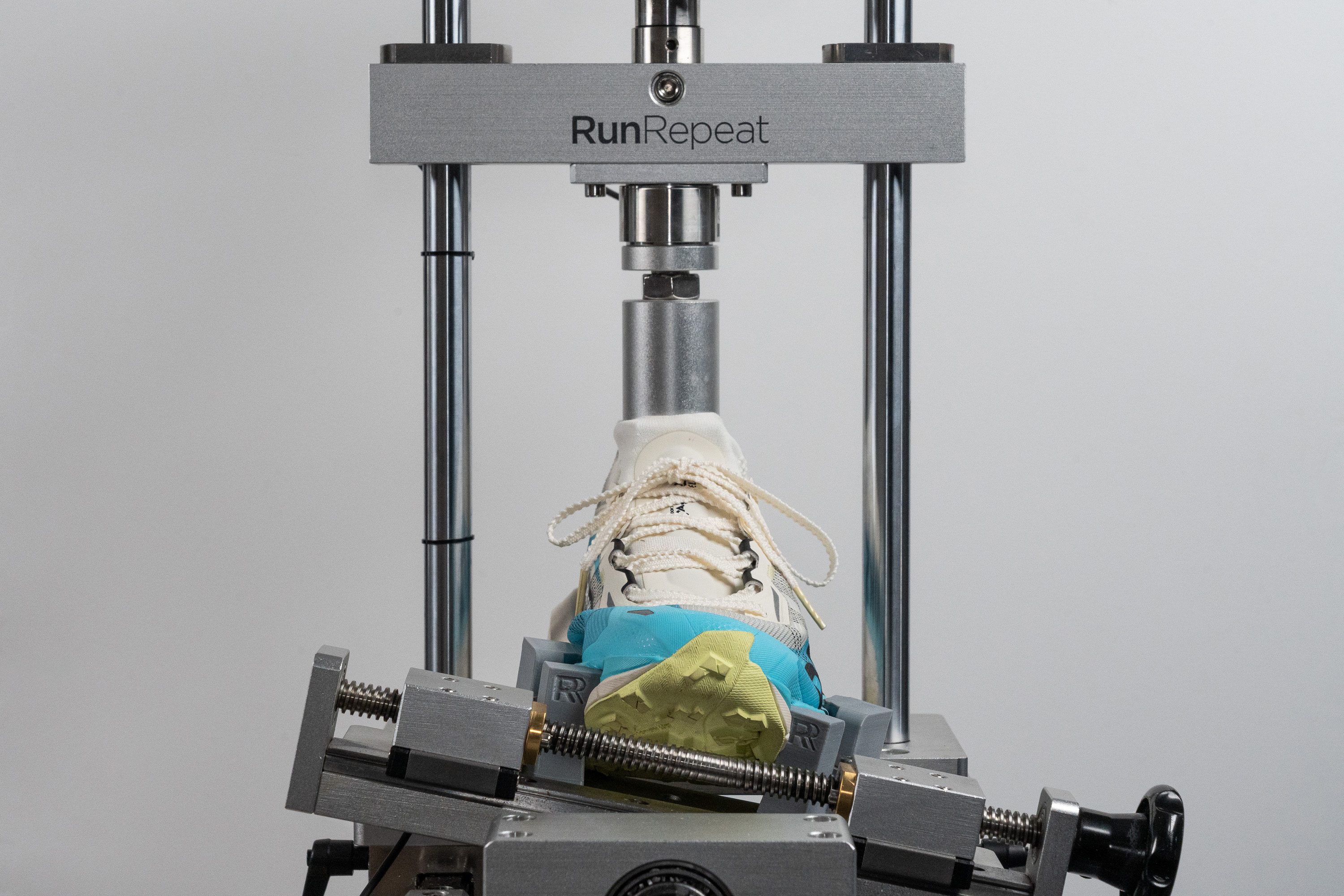 Brooks Cascadia Elite Torsional rigidity