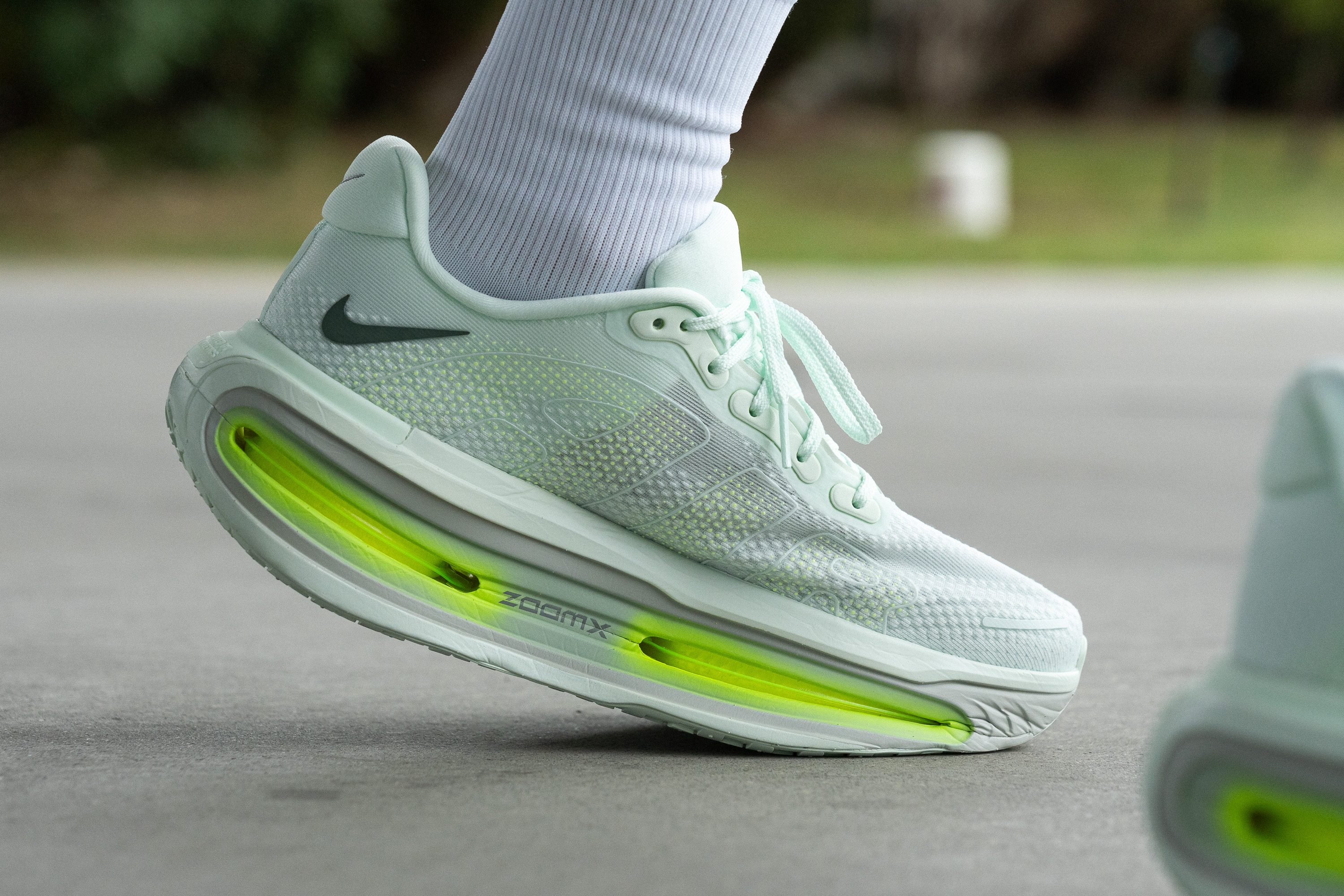 Nike Vomero Premium side