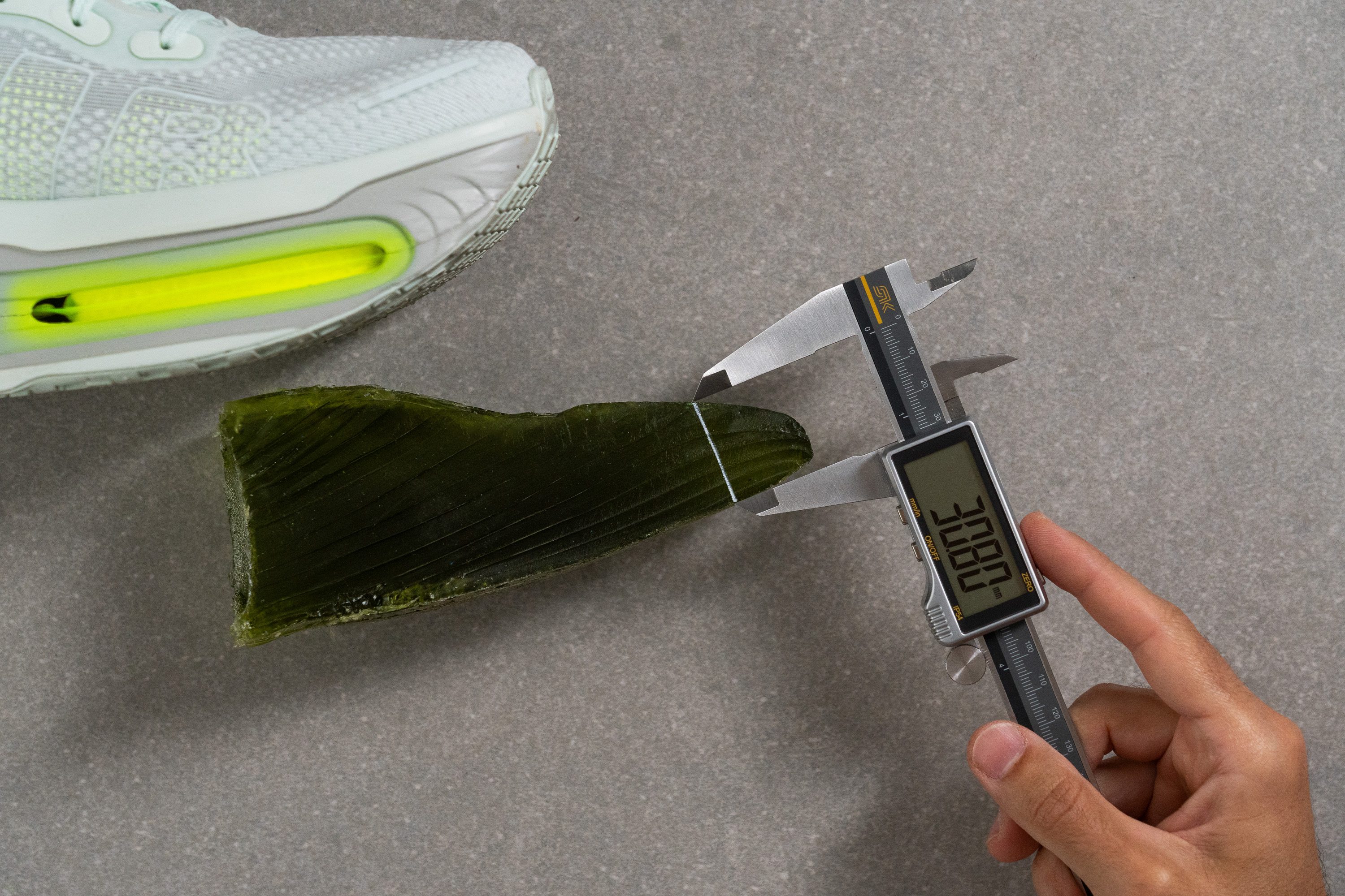 Nike Vomero Premium Toebox height