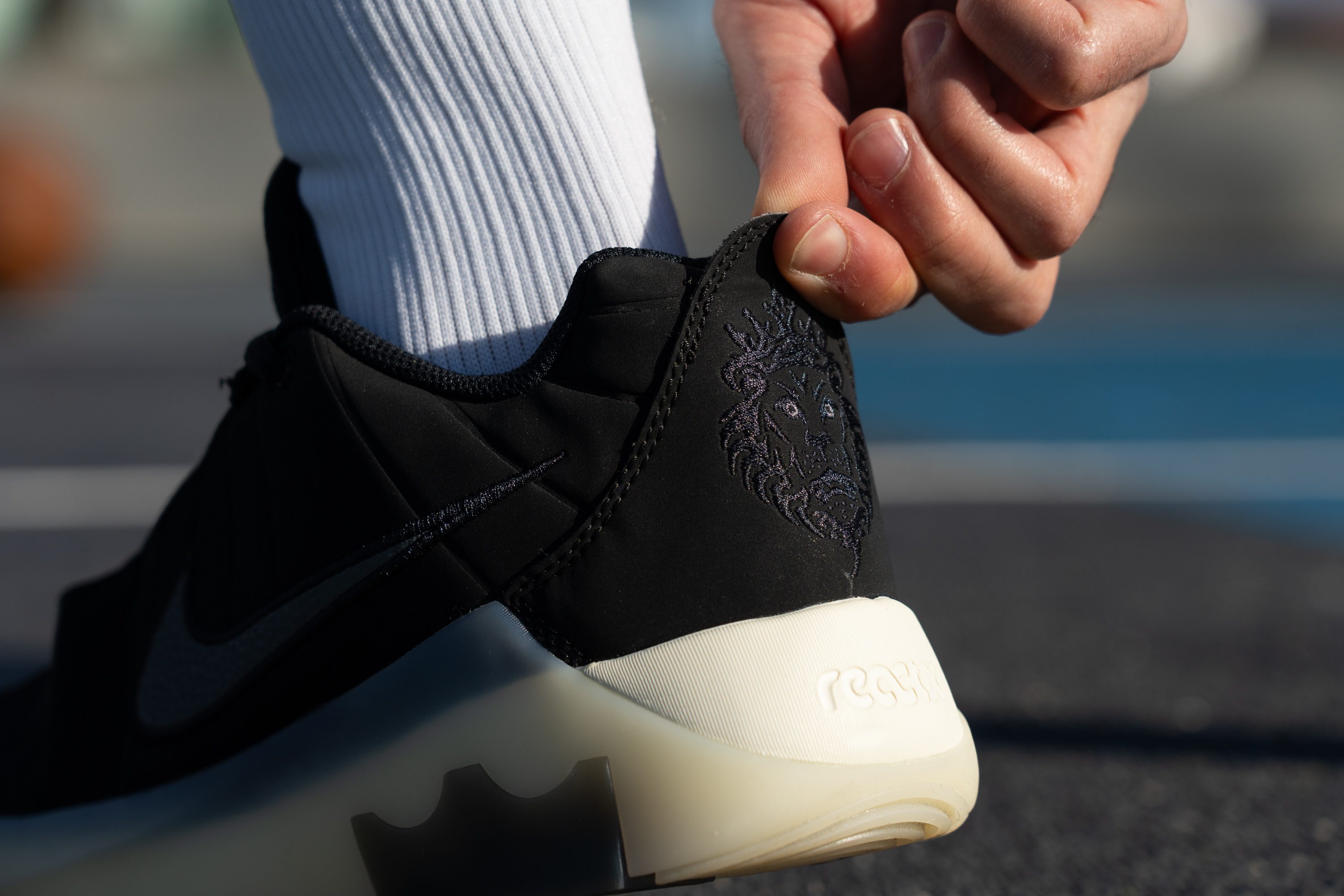 Nike LeBron Witness 9 Heel tab