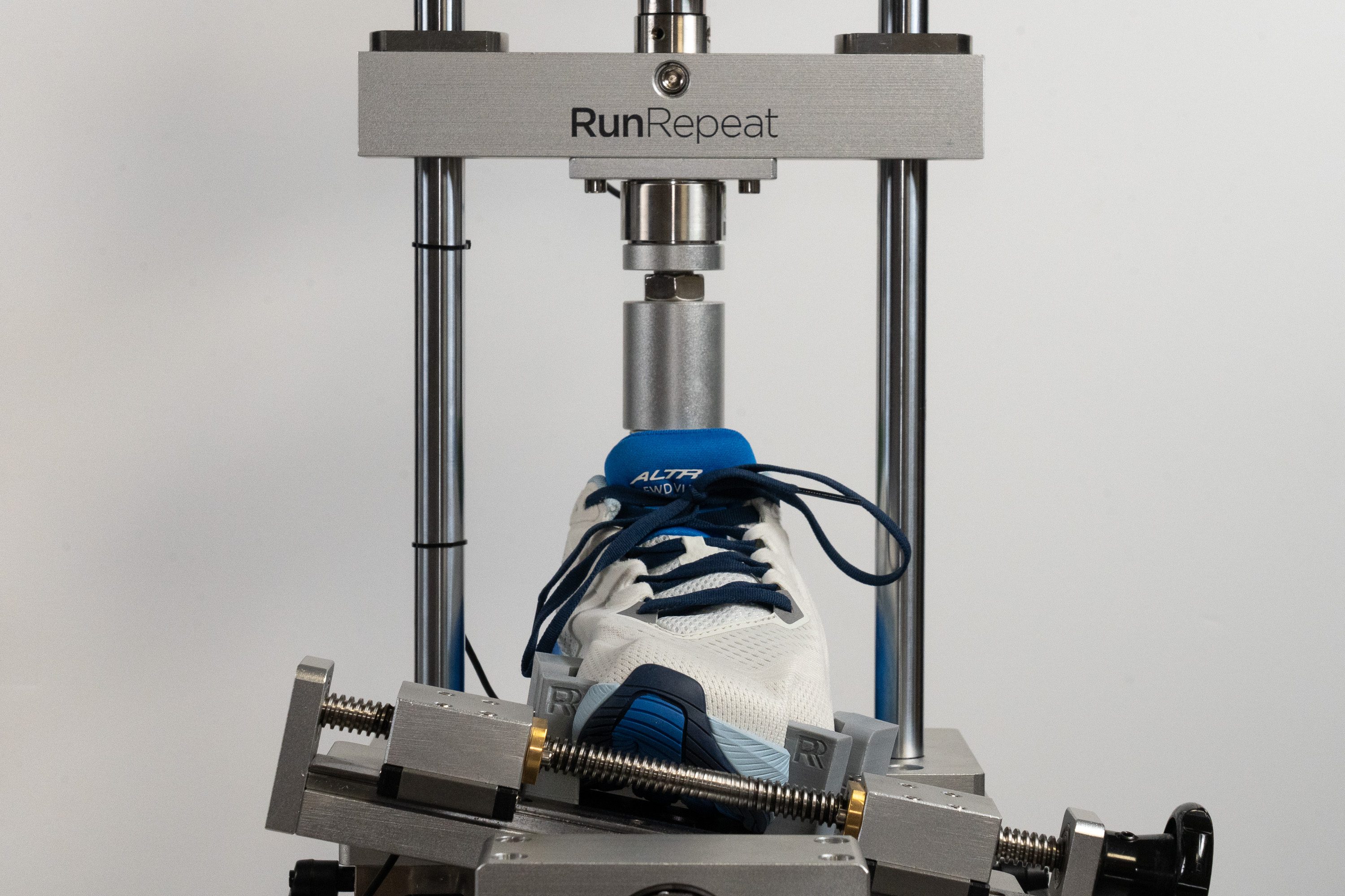 Altra FWD VIA 2 Torsional rigidity