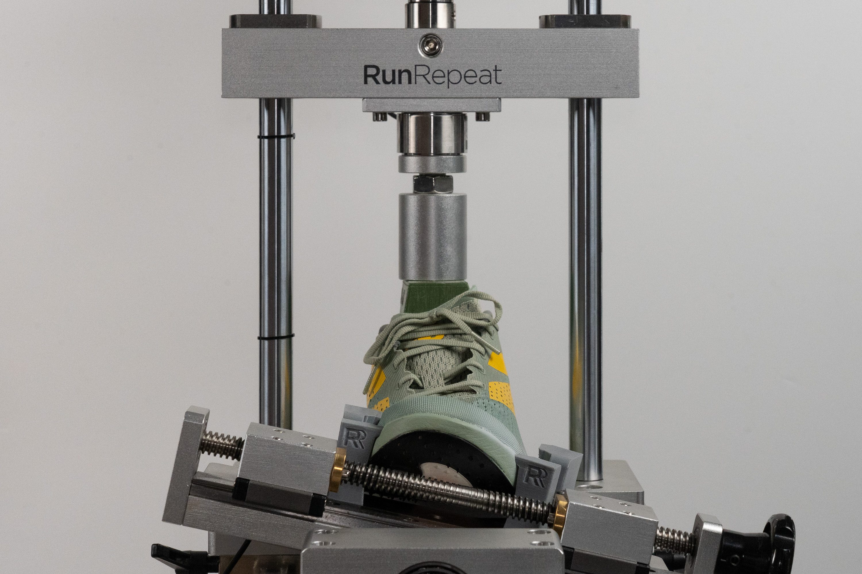 New Balance FuelCell SuperComp LD-X v3 Torsional rigidity