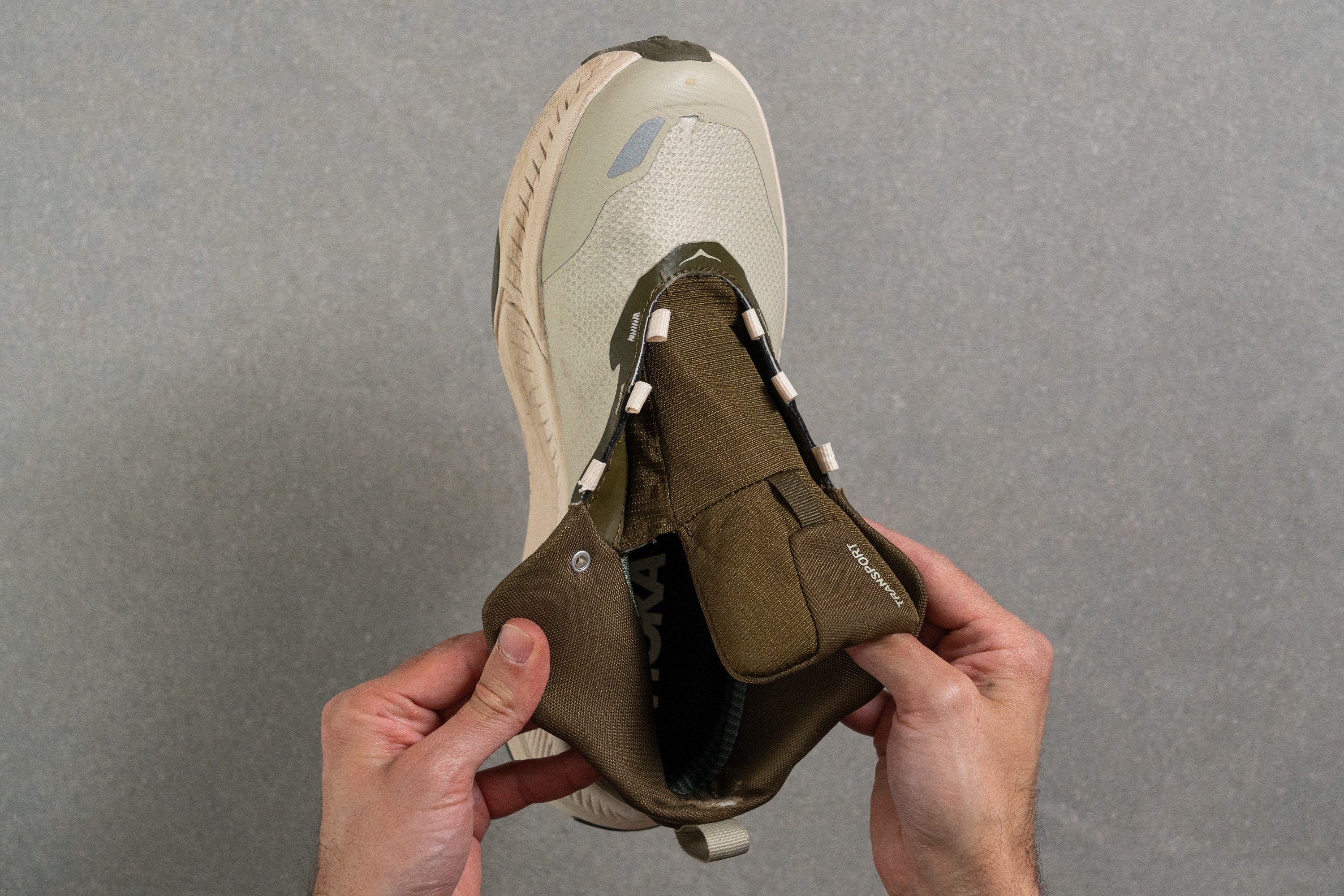 HOKA Transport Hike GTX Tongue: gusset type