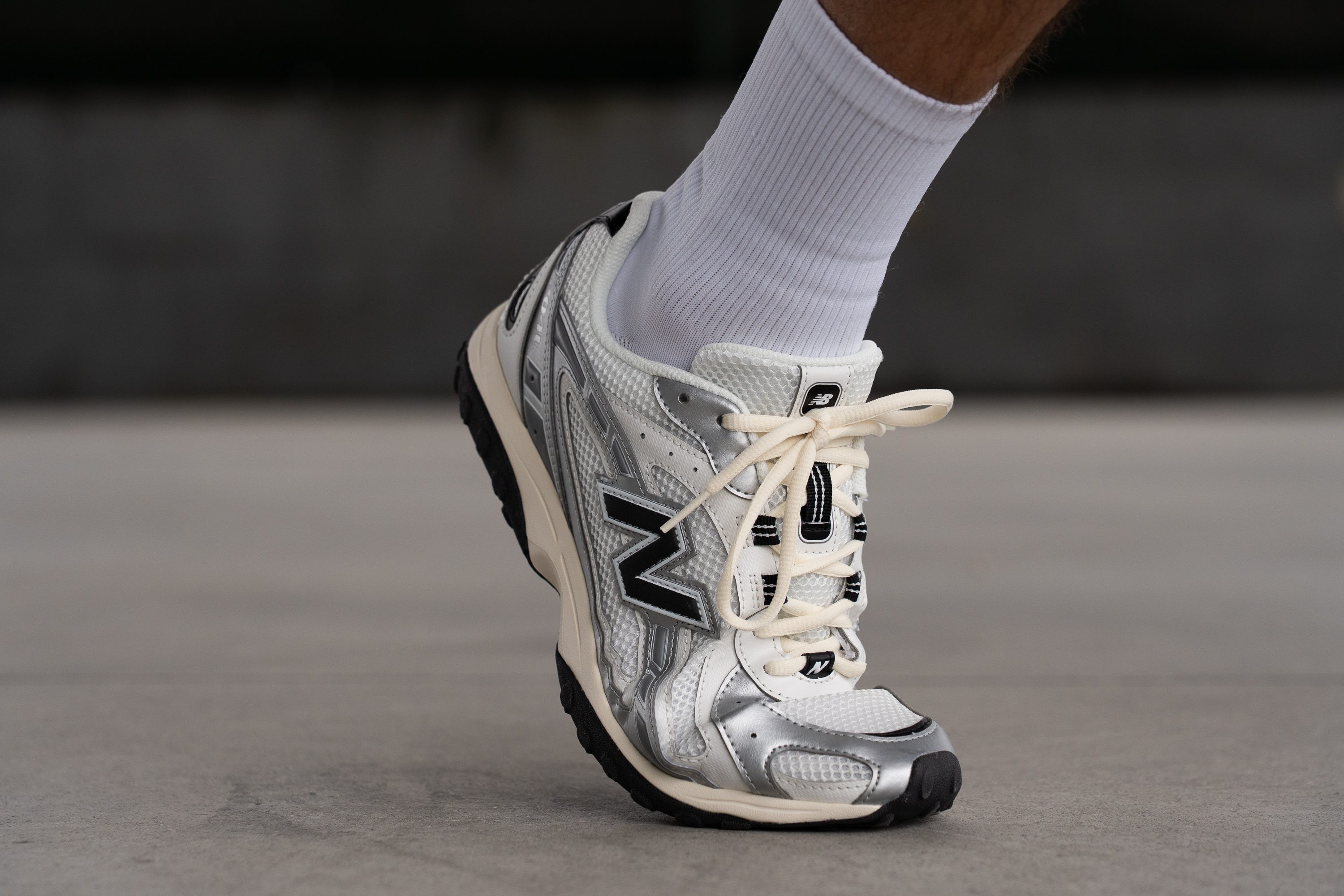 New Balance 204L forefoot flex