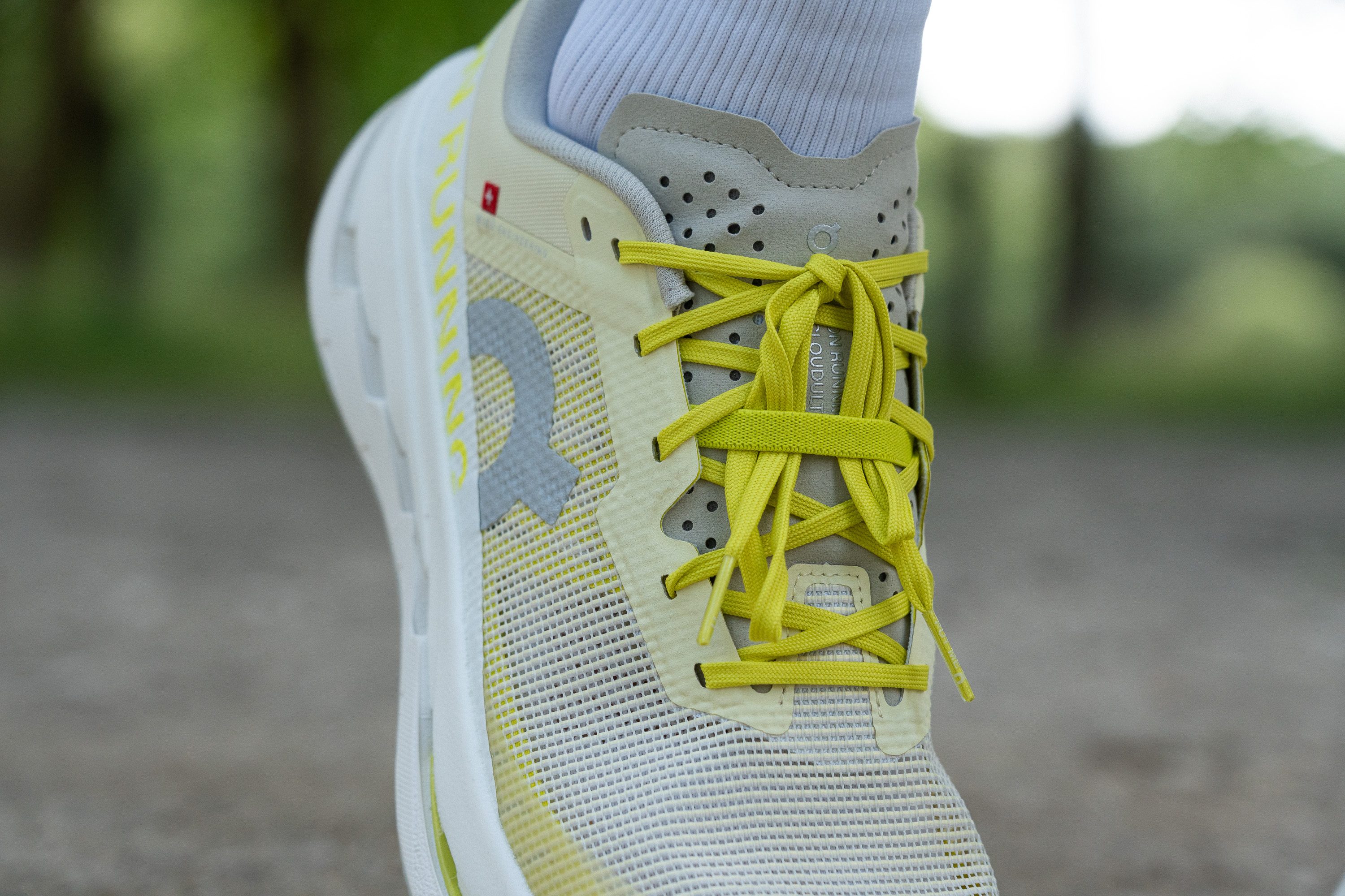 On Cloudultra 3 lace keeper