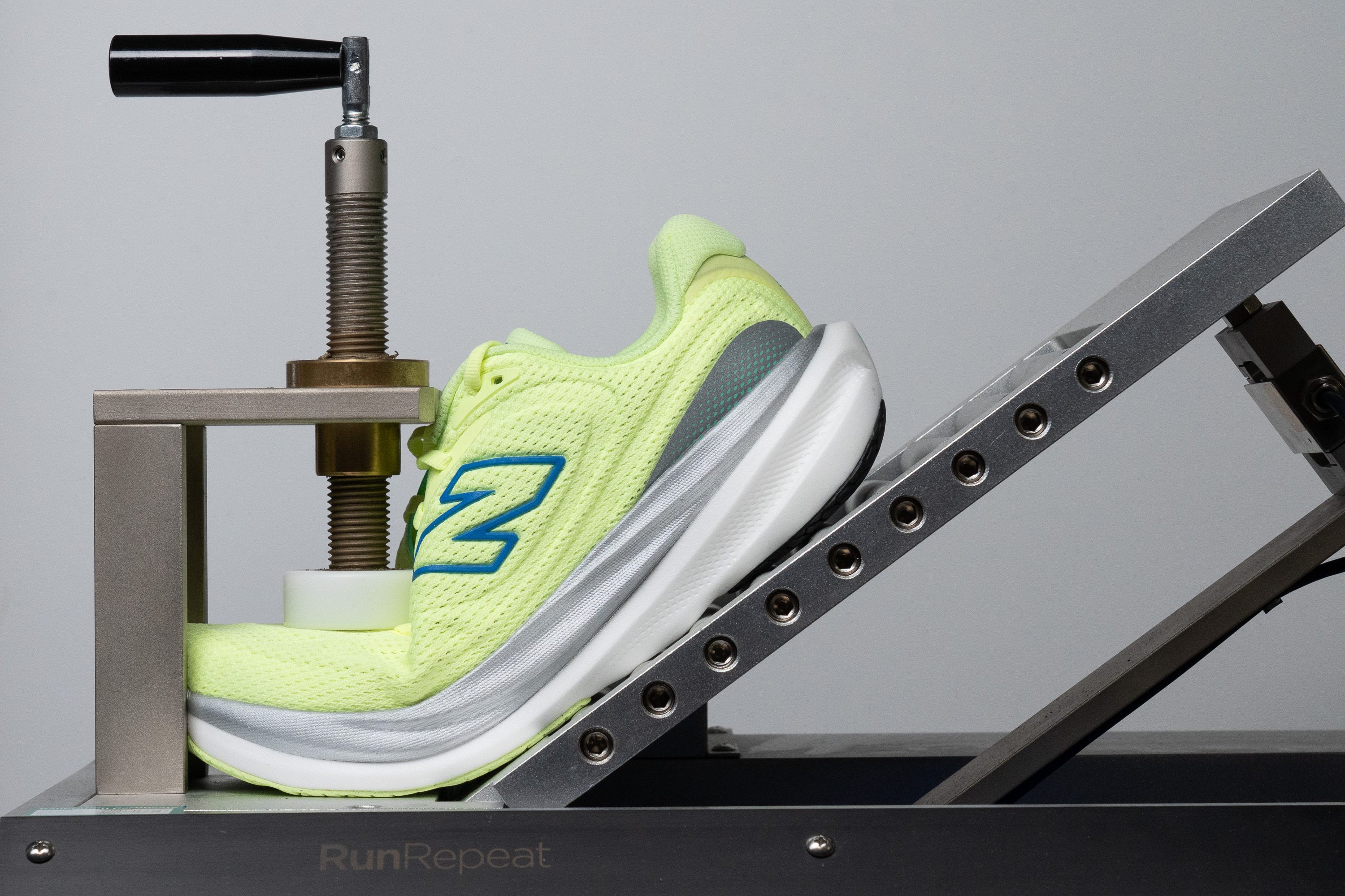 New Balance 1080 v15 Flexibility / Stiffness