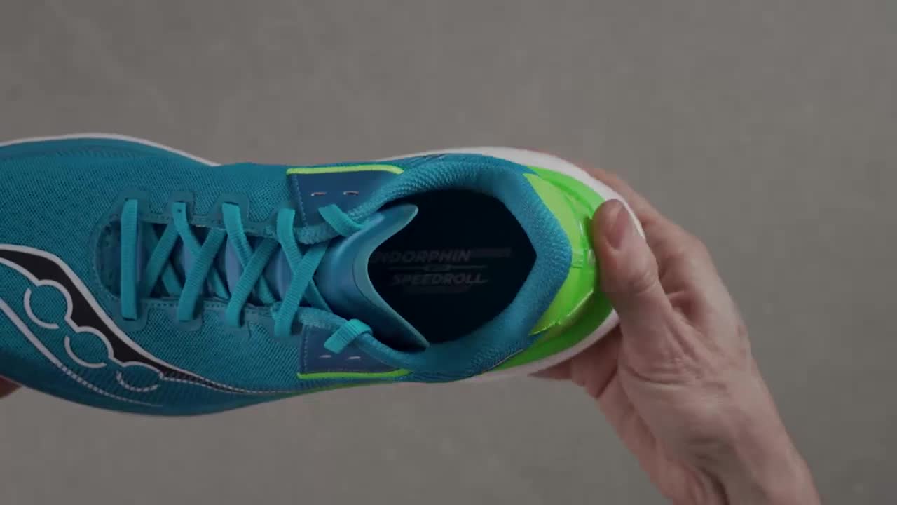 Cut in half: Saucony Endorphin Azura Review (2026) | RunRepeat