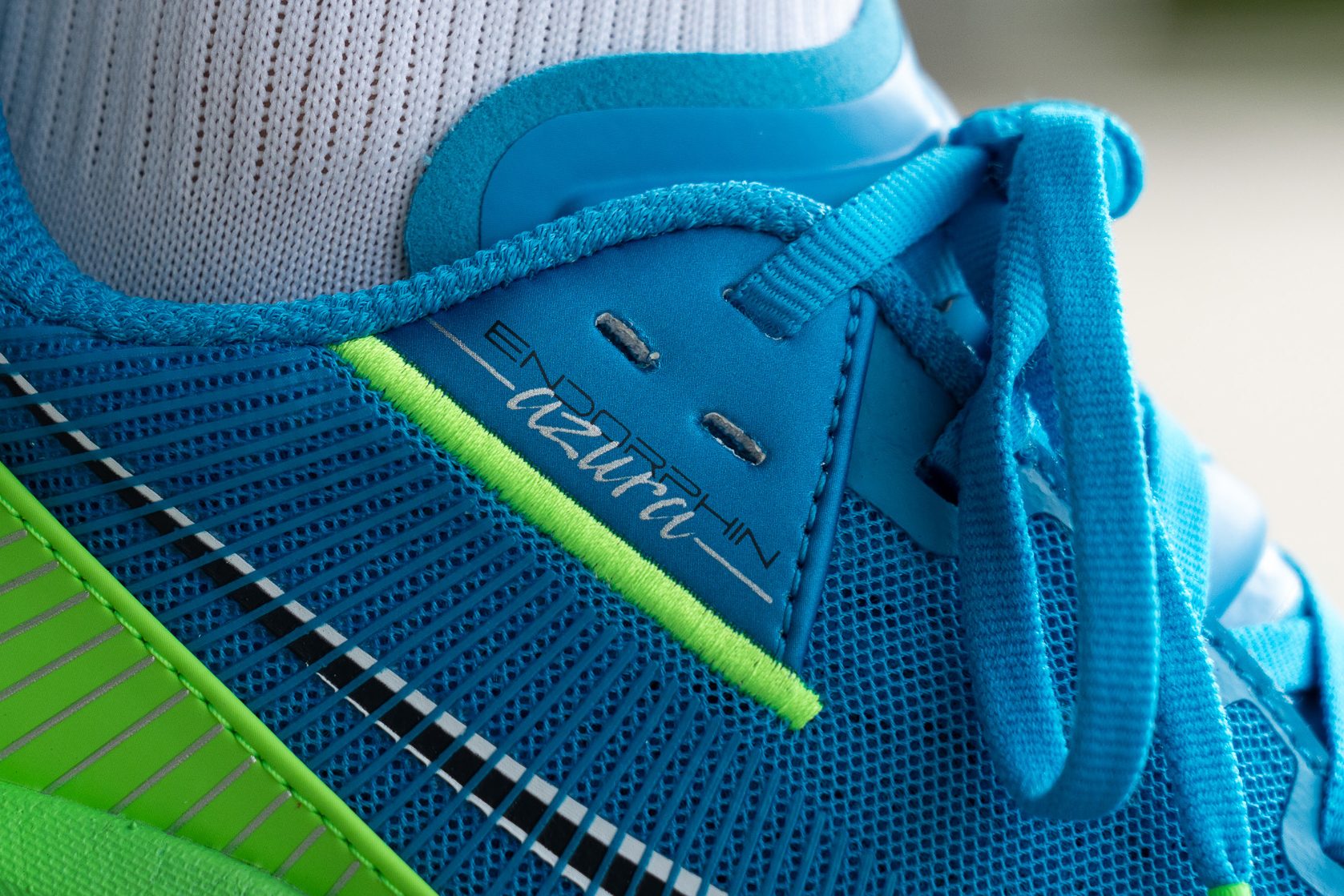 Saucony Endorphin Azura lacing