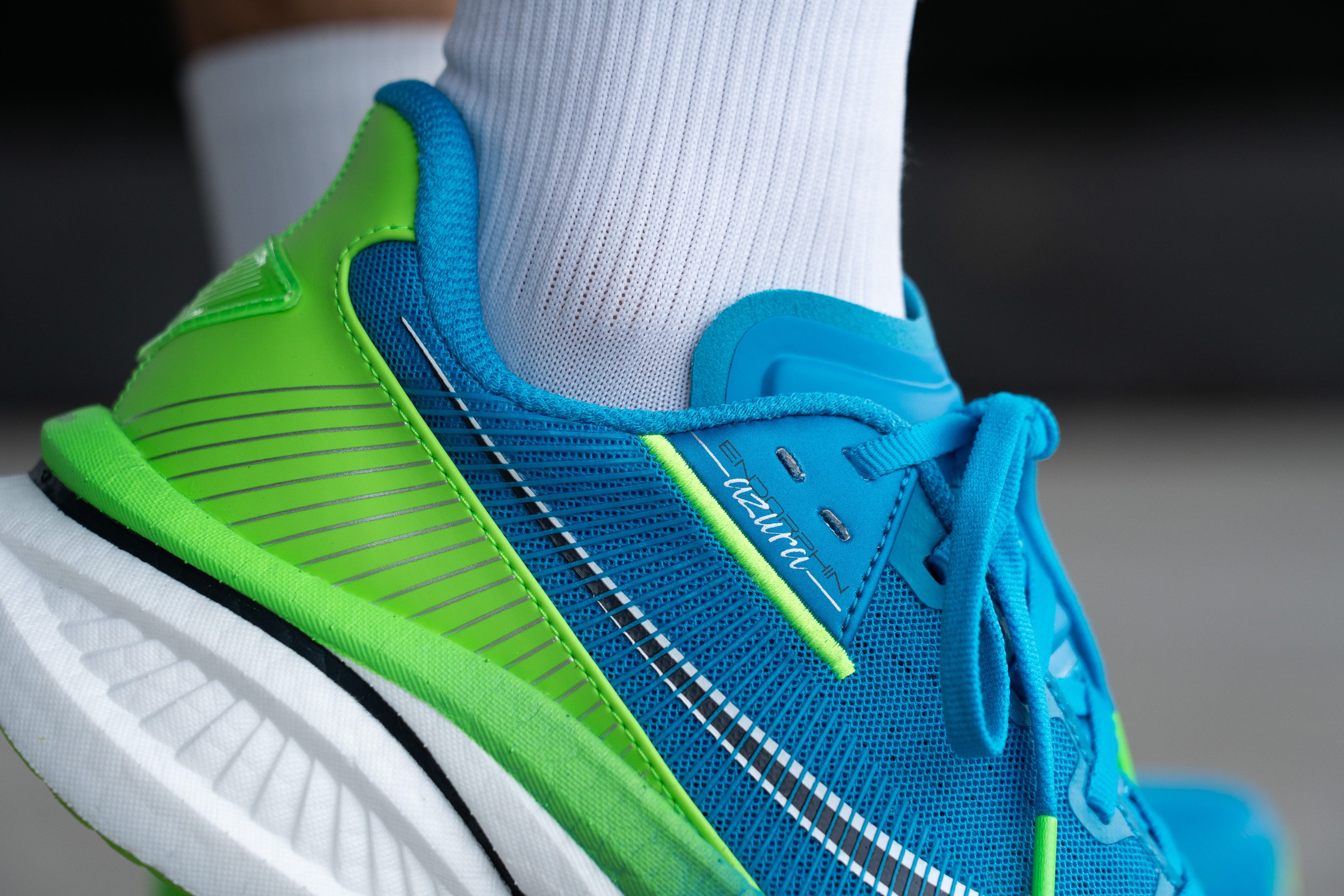 Saucony Endorphin Azura support