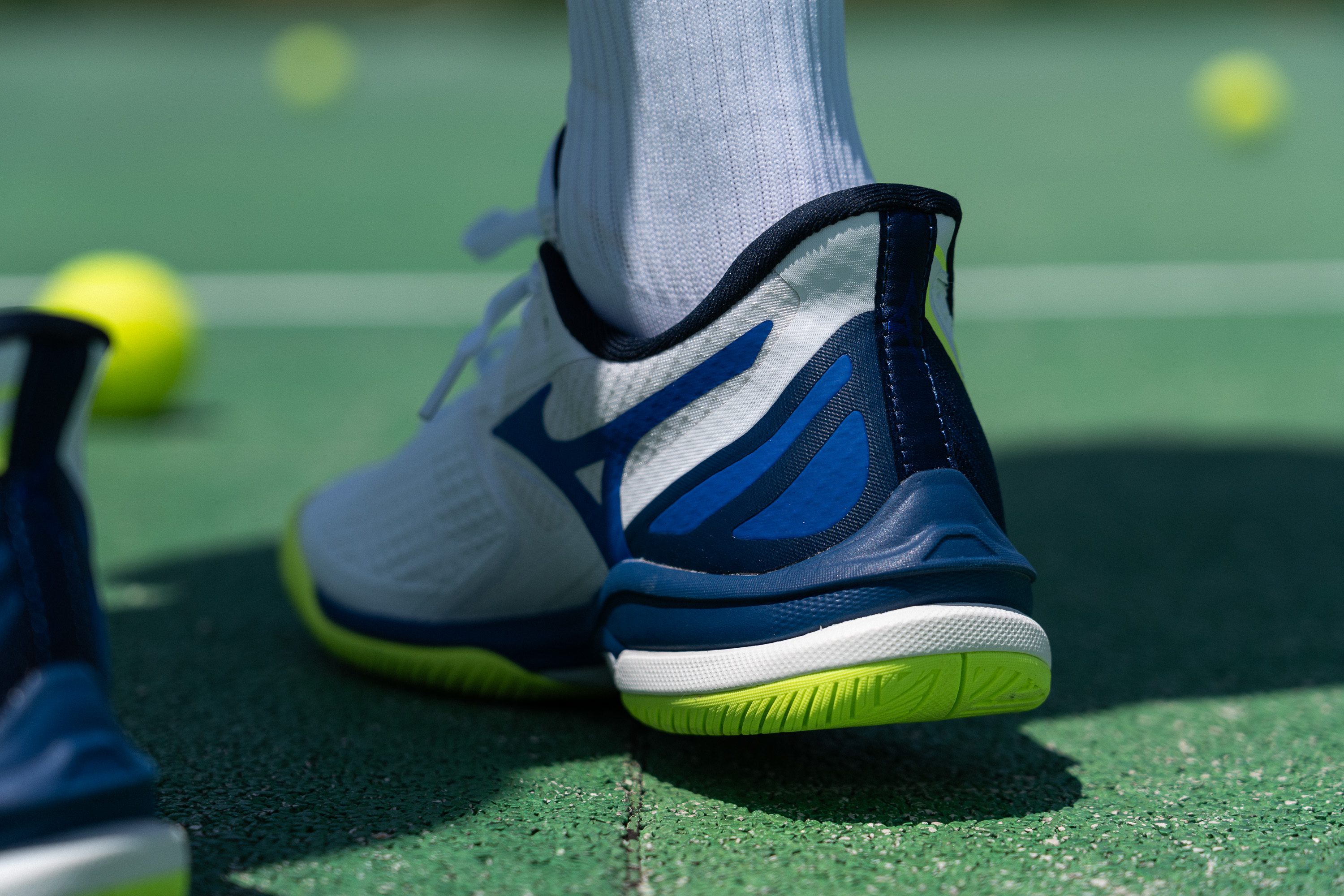 Mizuno Wave Exceed Tour 7 Heel tab