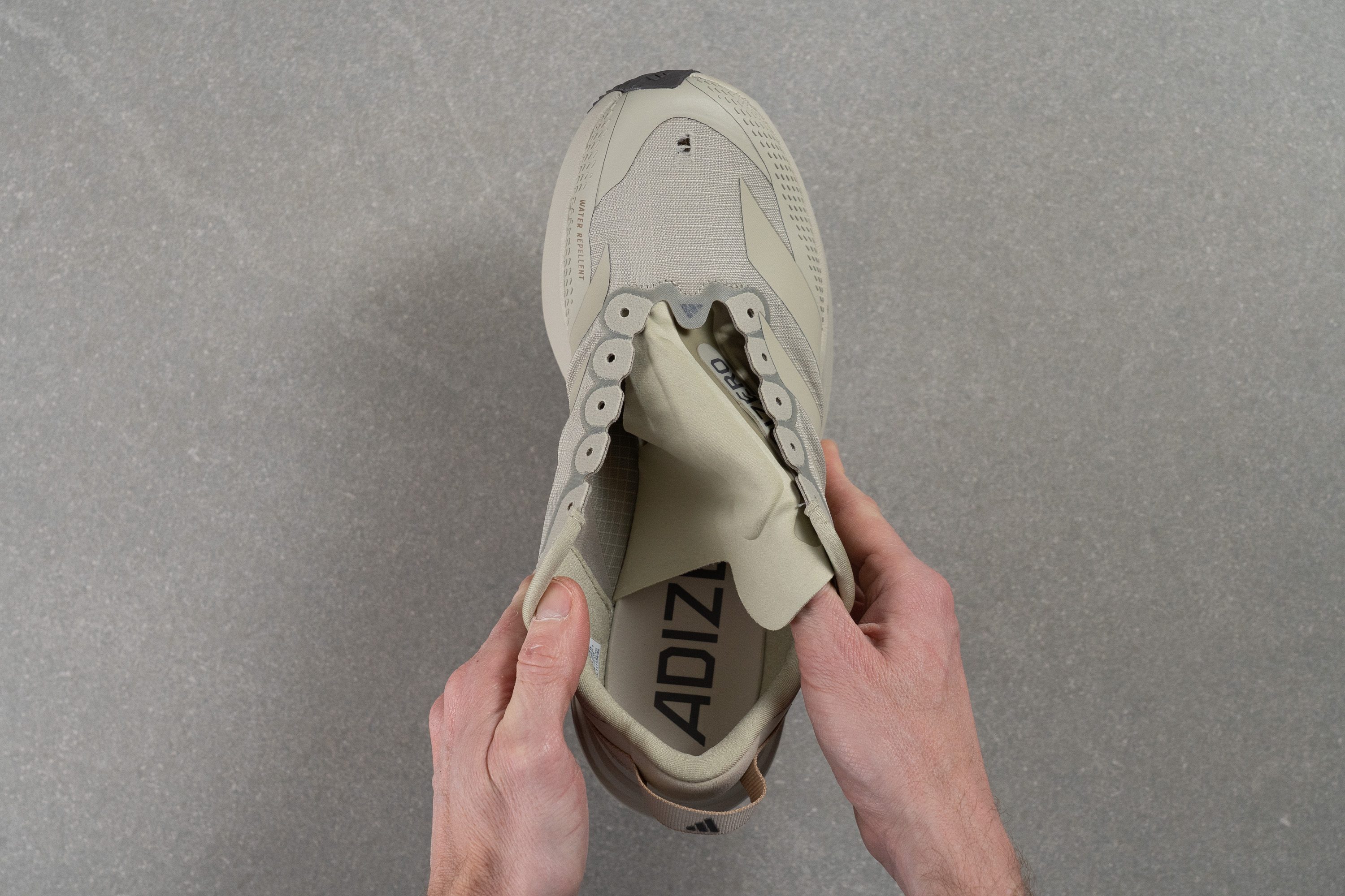 Adidas Adizero EVO SL ATR Tongue: gusset type