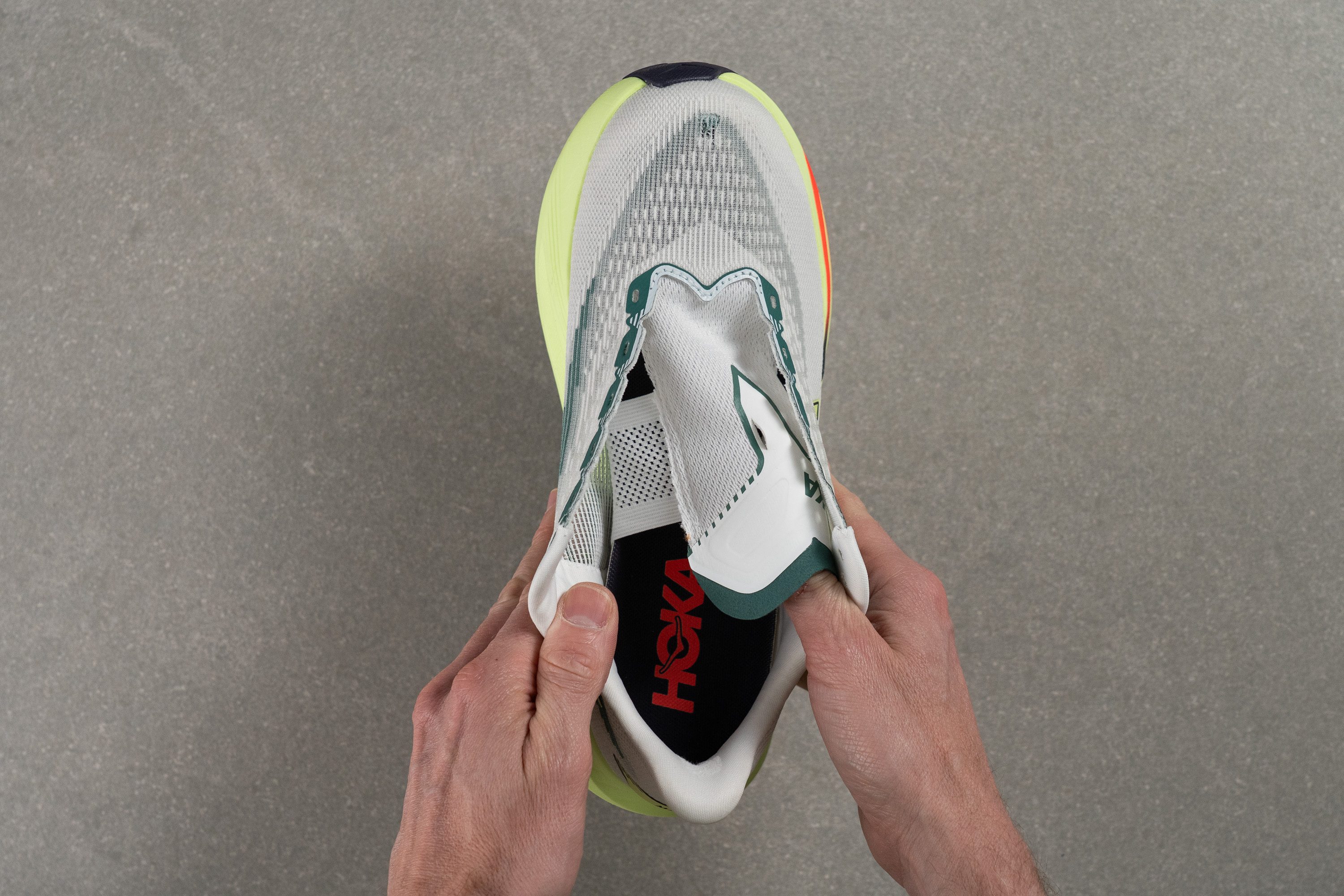HOKA Mach 7 Tongue: gusset type