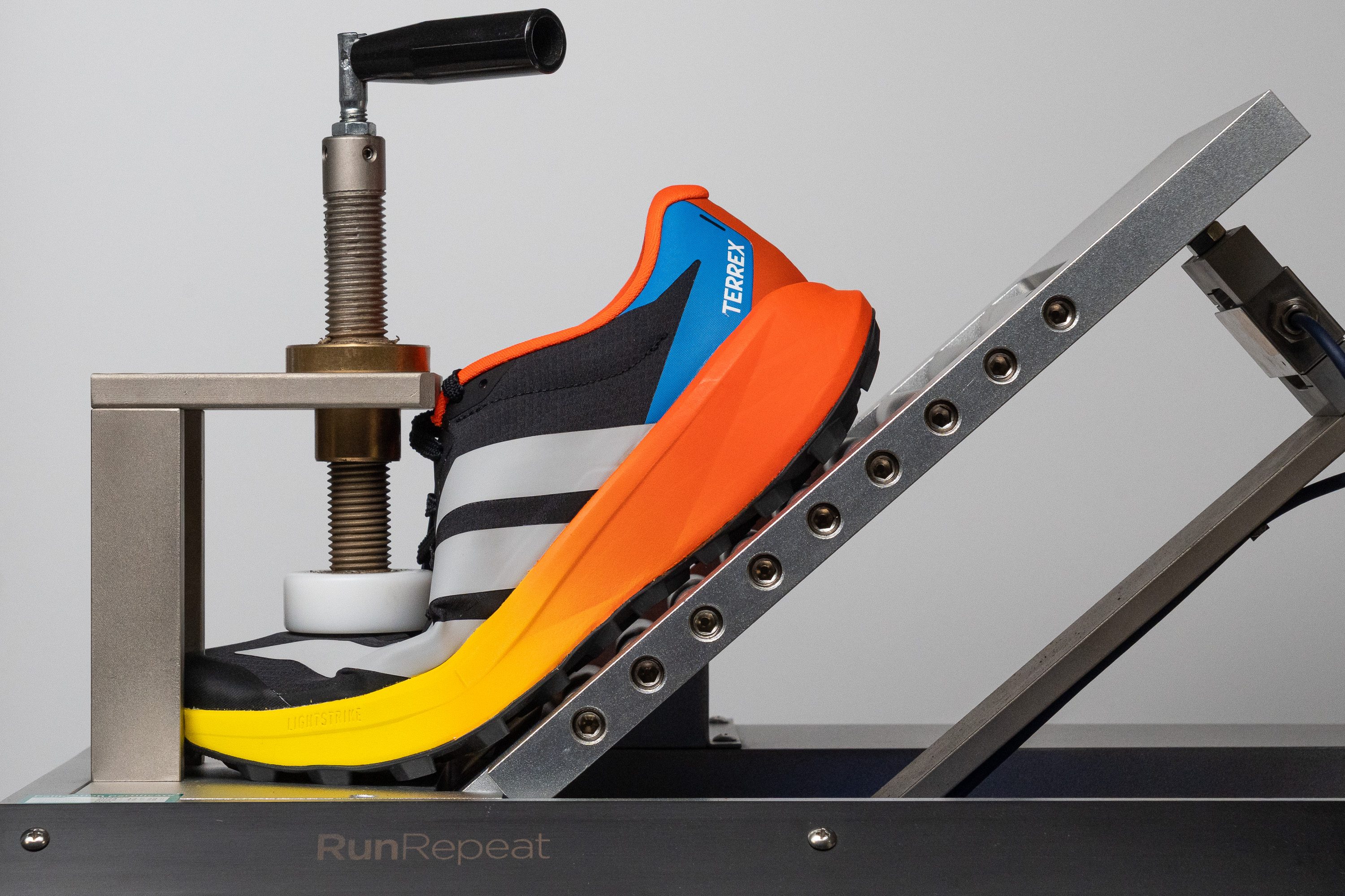 Adidas Terrex Agravic 4 Flexibility / Stiffness