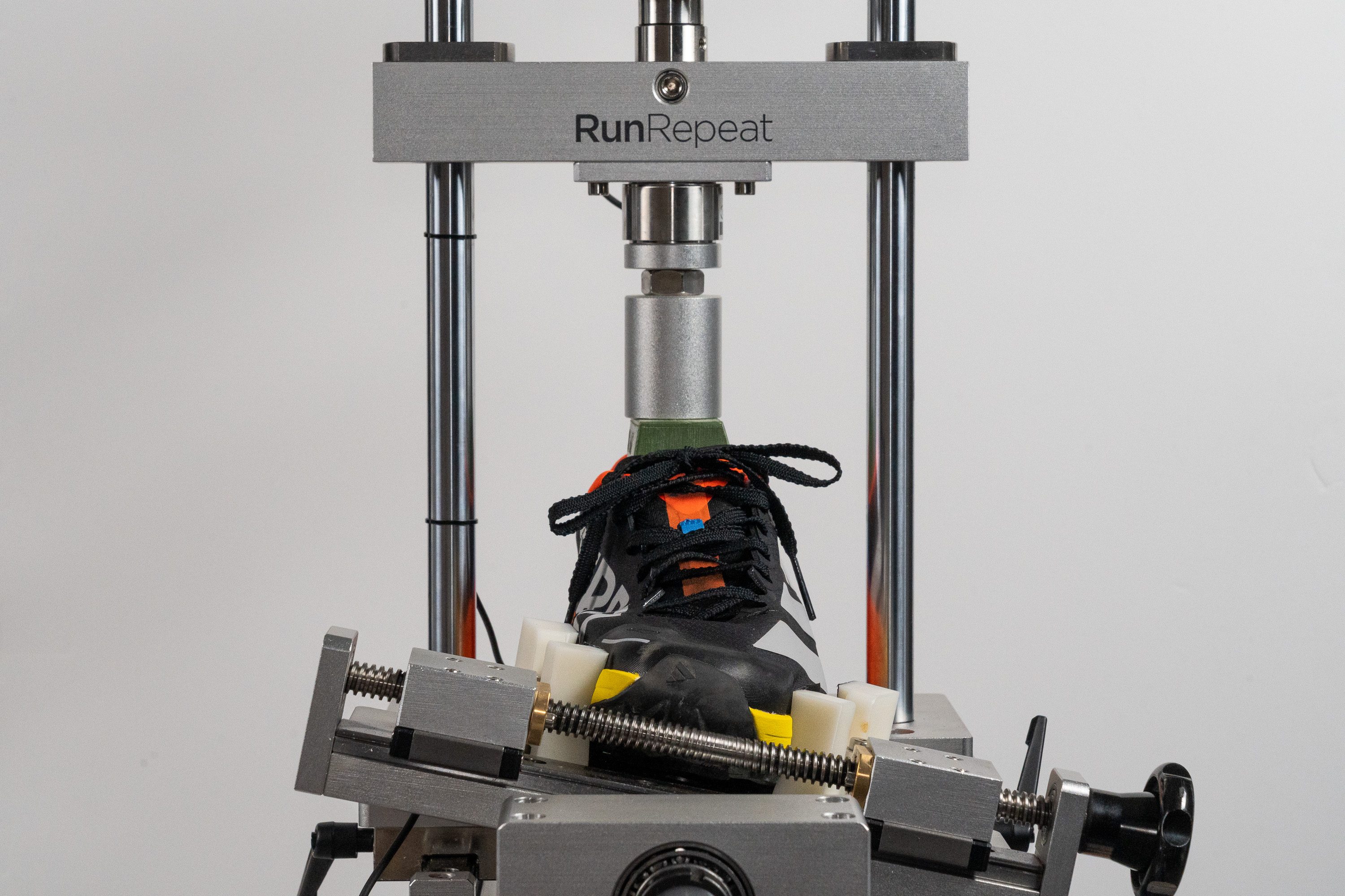 Adidas Terrex Agravic 4 Torsional rigidity