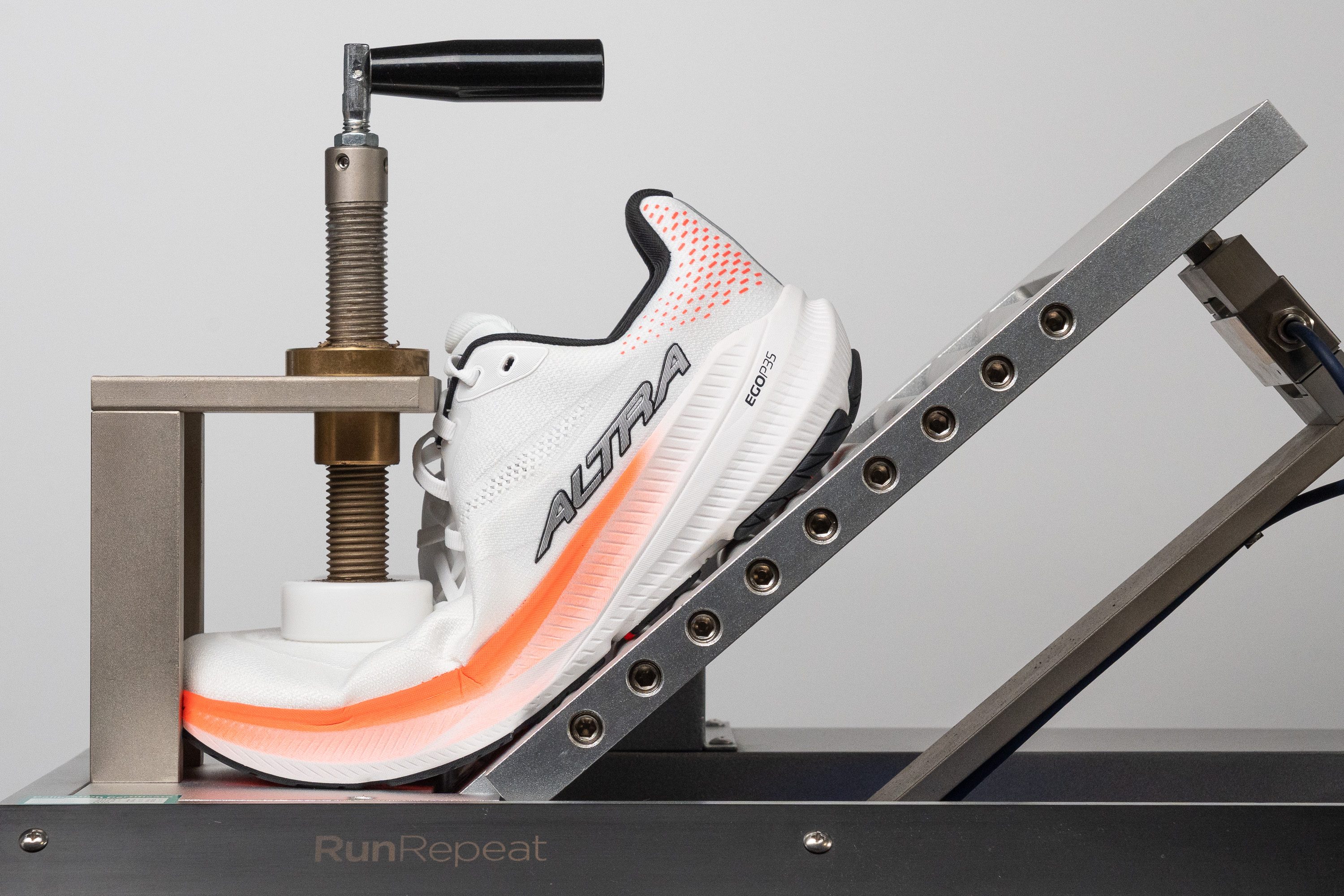 Altra Experience Flow 3 Flexibility / Stiffness