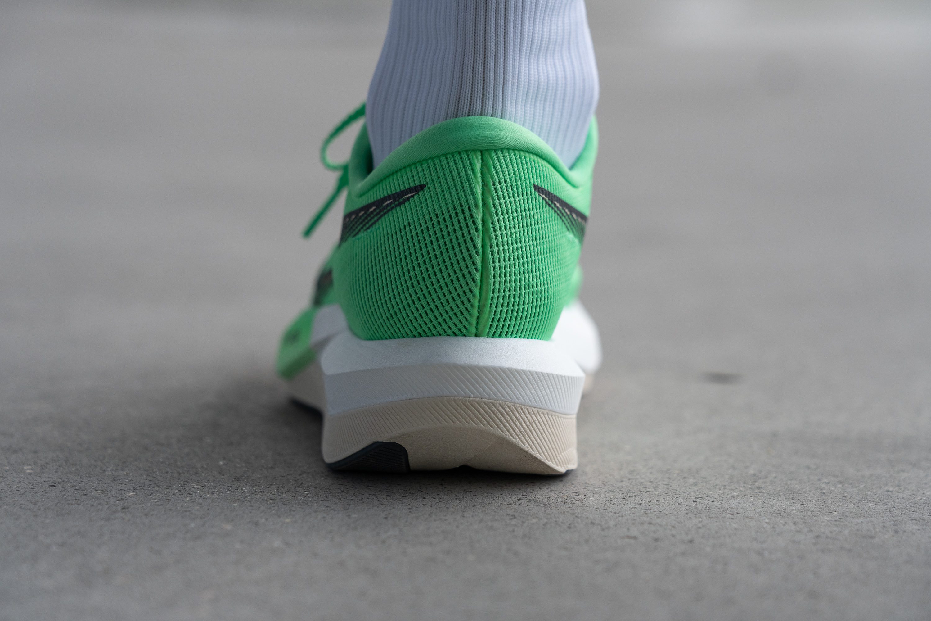 ASICS Magic Speed 5 Heel tab