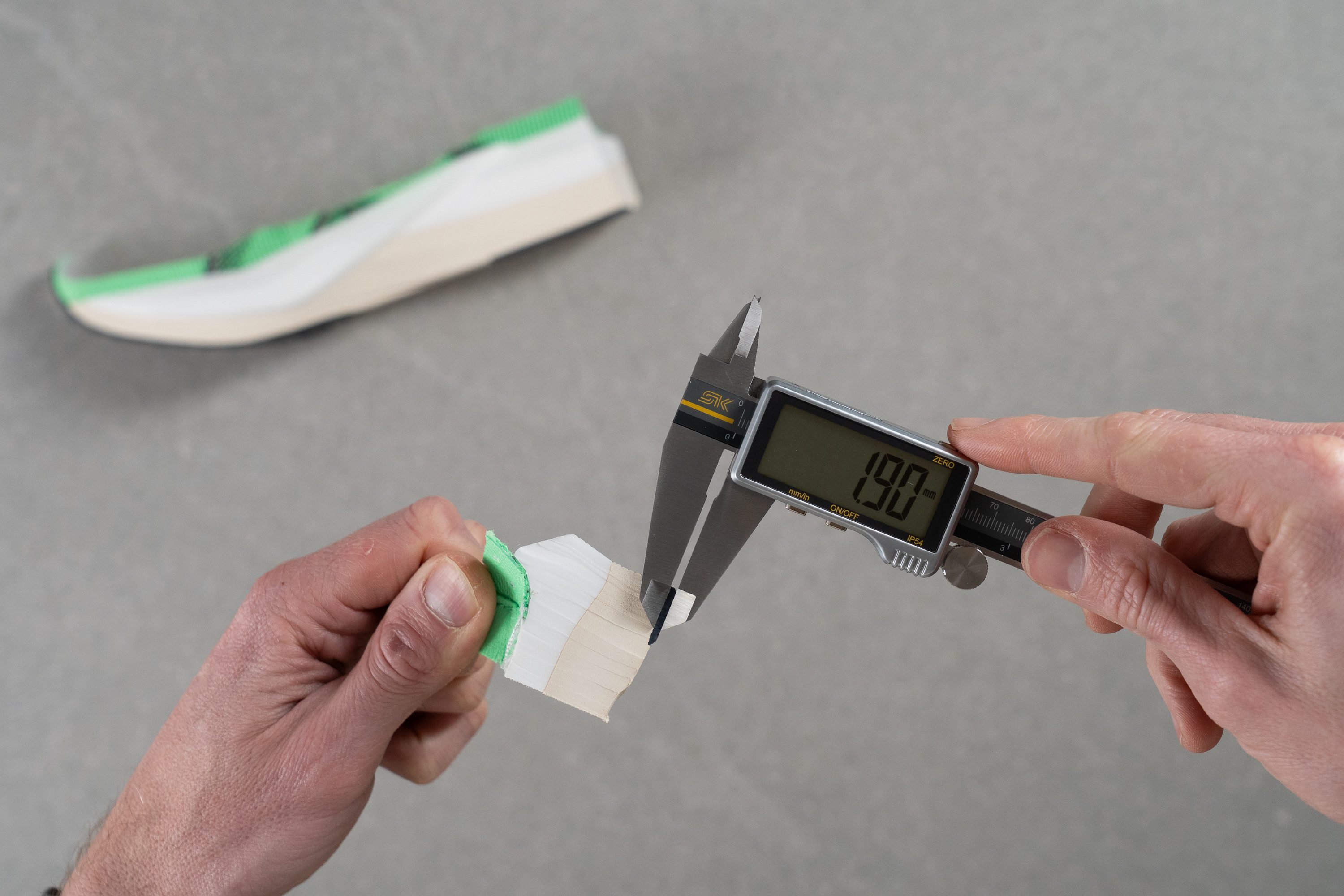 ASICS Magic Speed 5 Outsole thickness